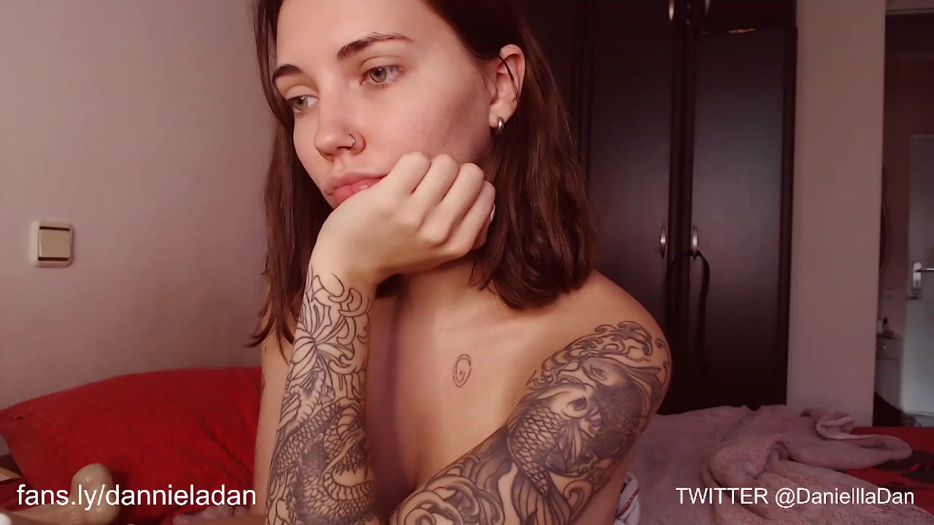 Gallery image thumbnail from Danielladan's myfreecams stream on, 09/09/2023, 10:38 image 20 of 20