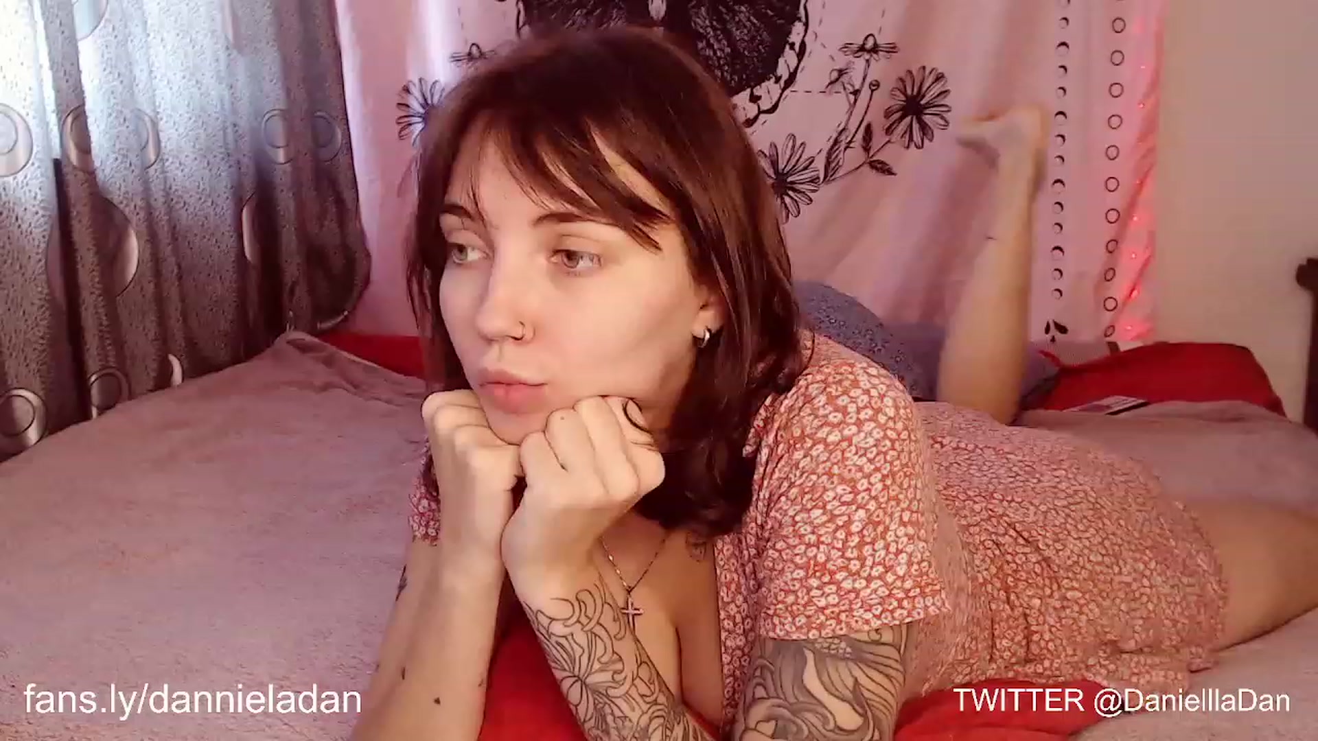 Gallery image thumbnail from Danielladan's myfreecams stream on, 10/09/2023, 09:19 image 19 of 20