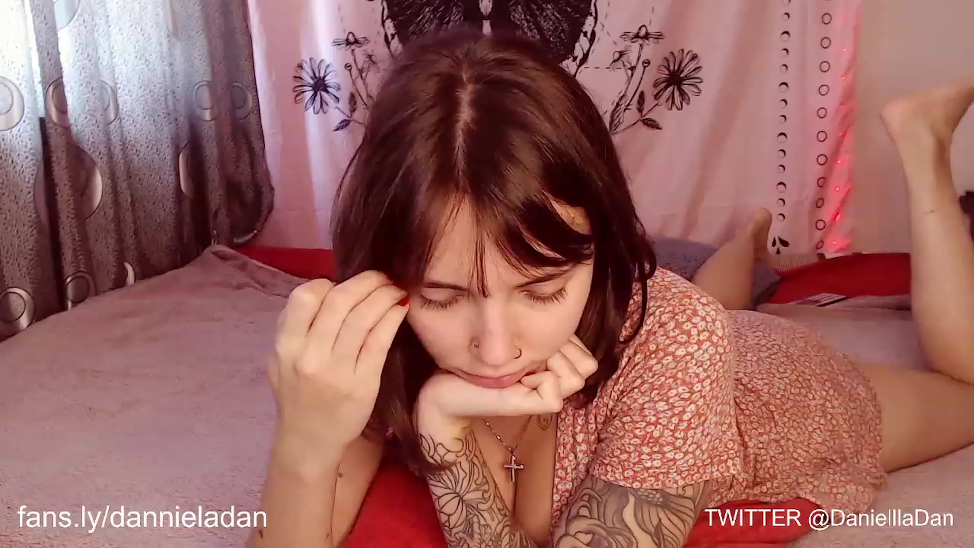 Gallery image thumbnail from Danielladan's myfreecams stream on, 10/09/2023, 09:19 image 17 of 20