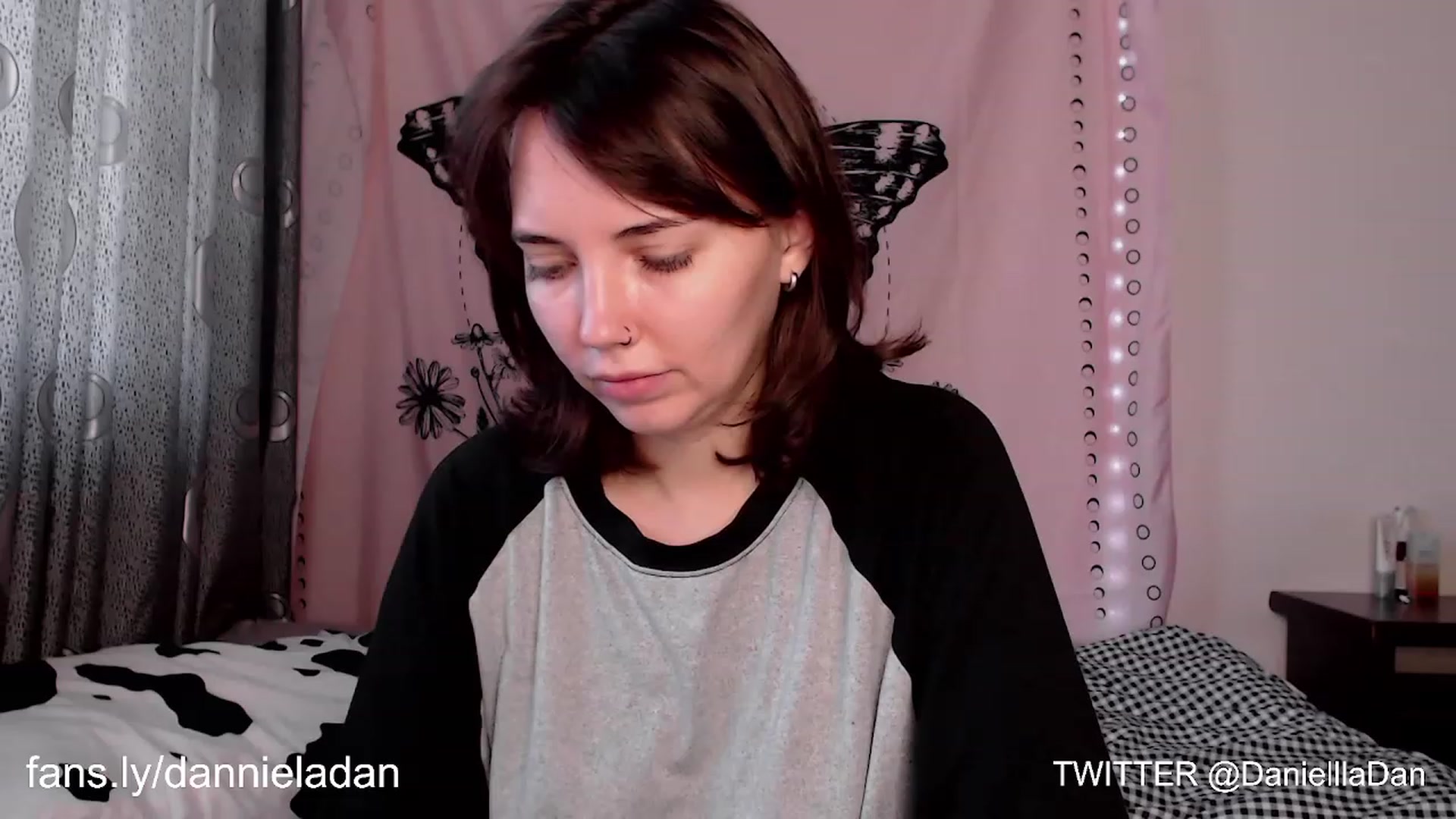 Gallery image thumbnail from Danielladan's myfreecams stream on, 10/24/2023, 10:39 image 14 of 20