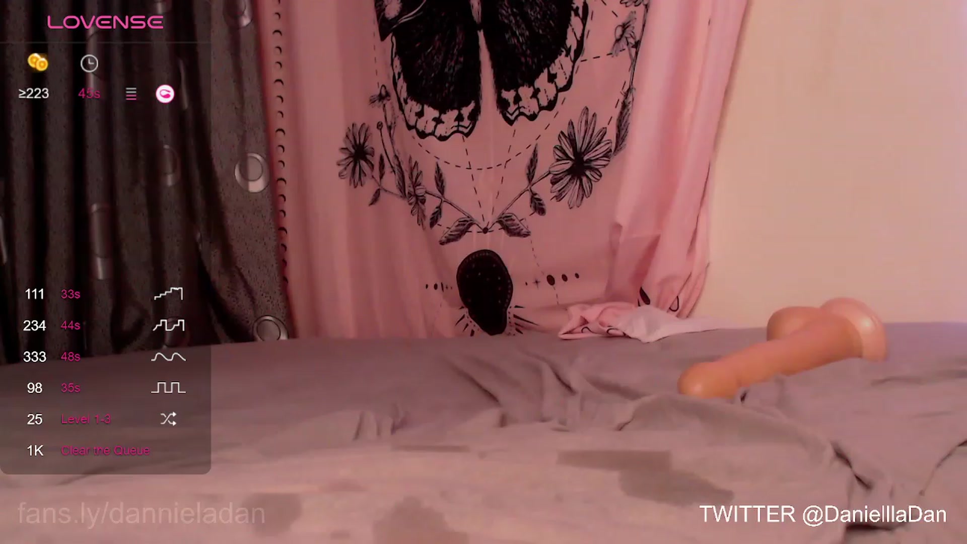 Gallery image thumbnail from Danielladan's myfreecams stream on, 11/18/2023, 14:03 image 19 of 20