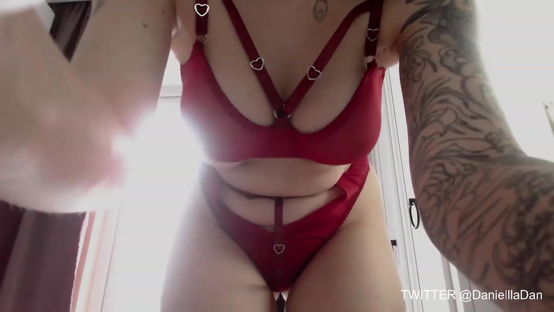 Gallery image thumbnail from Danielladan's myfreecams stream on, 12/06/2023, 09:13 image 4 of 20