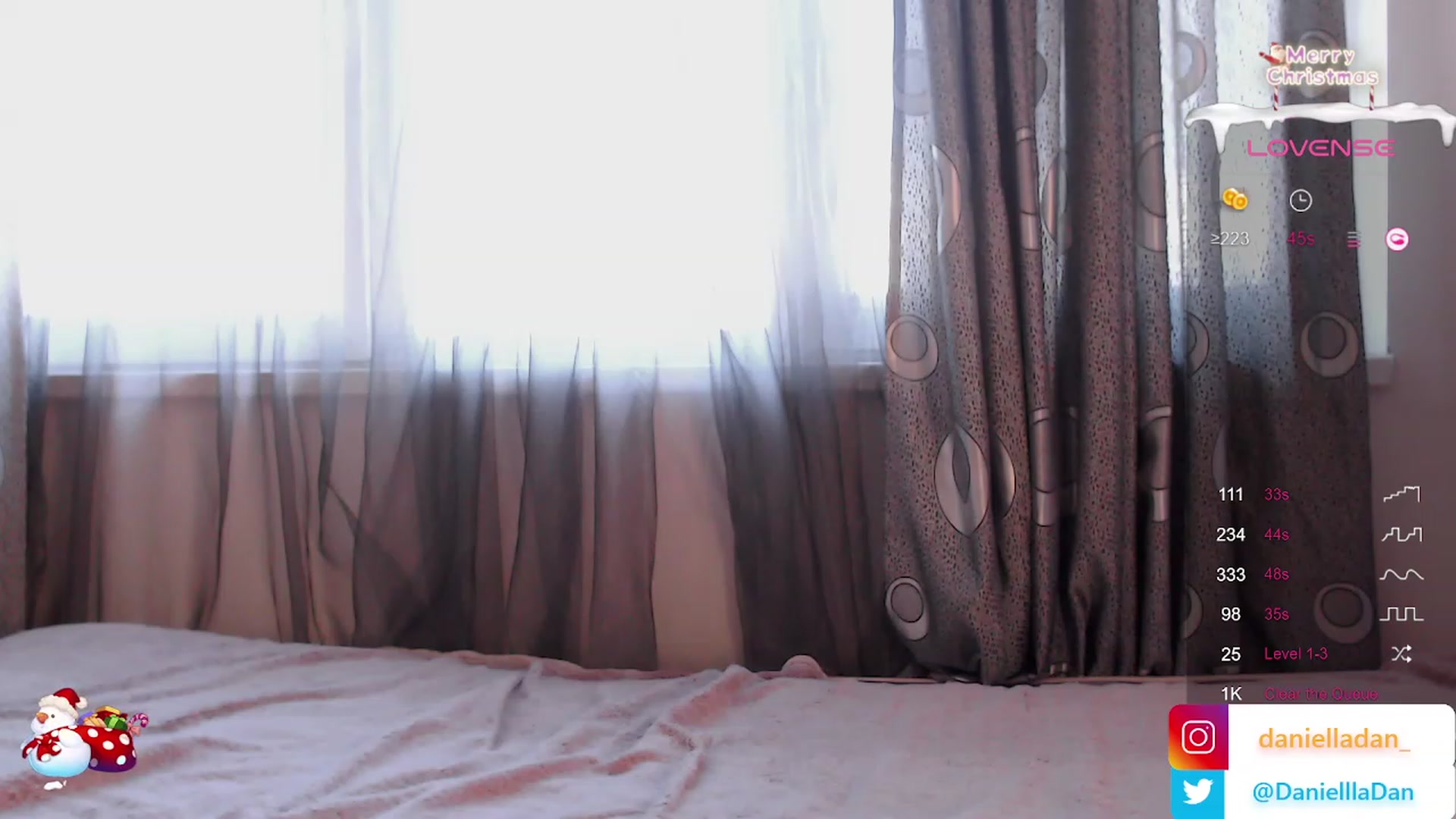 Gallery image thumbnail from Danielladan's myfreecams stream on, 12/19/2023, 11:01 image 11 of 20