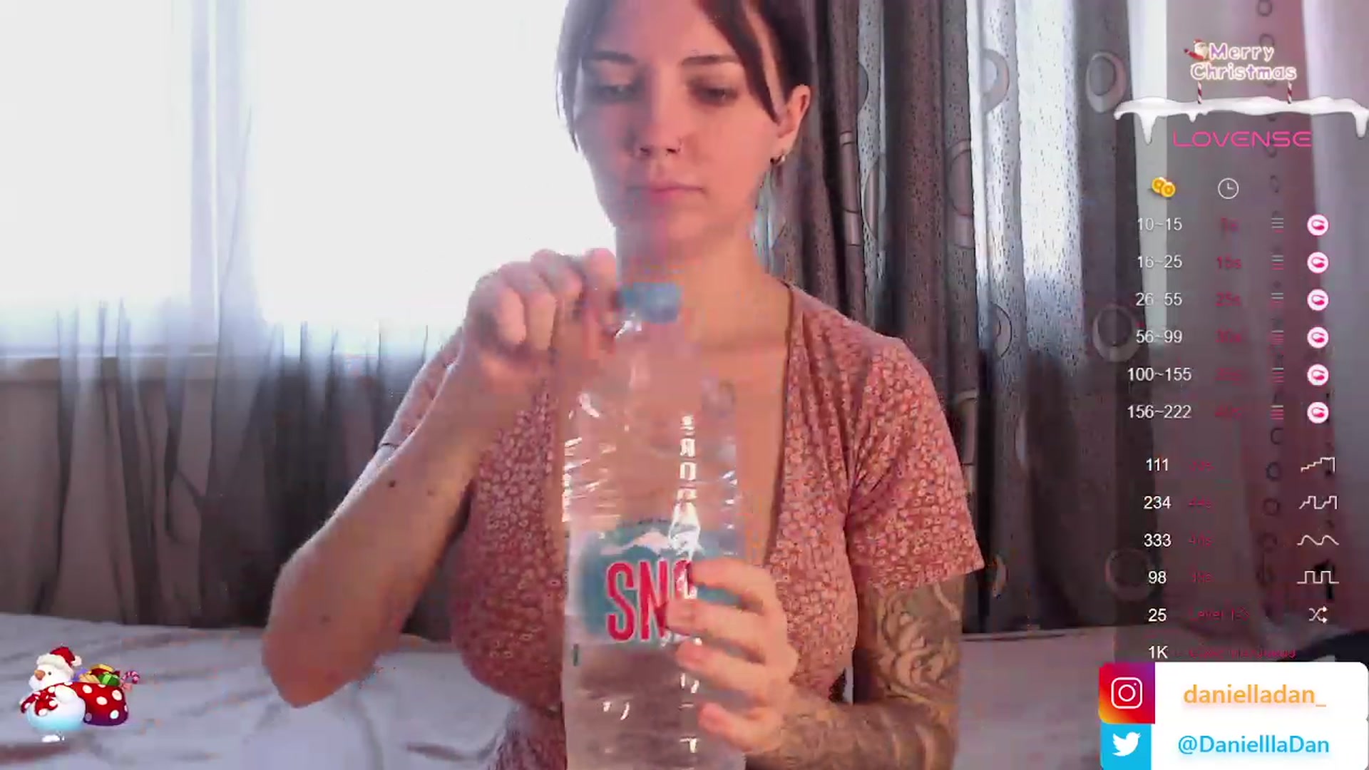 Gallery image thumbnail from Danielladan's myfreecams stream on, 12/19/2023, 11:01 image 12 of 20