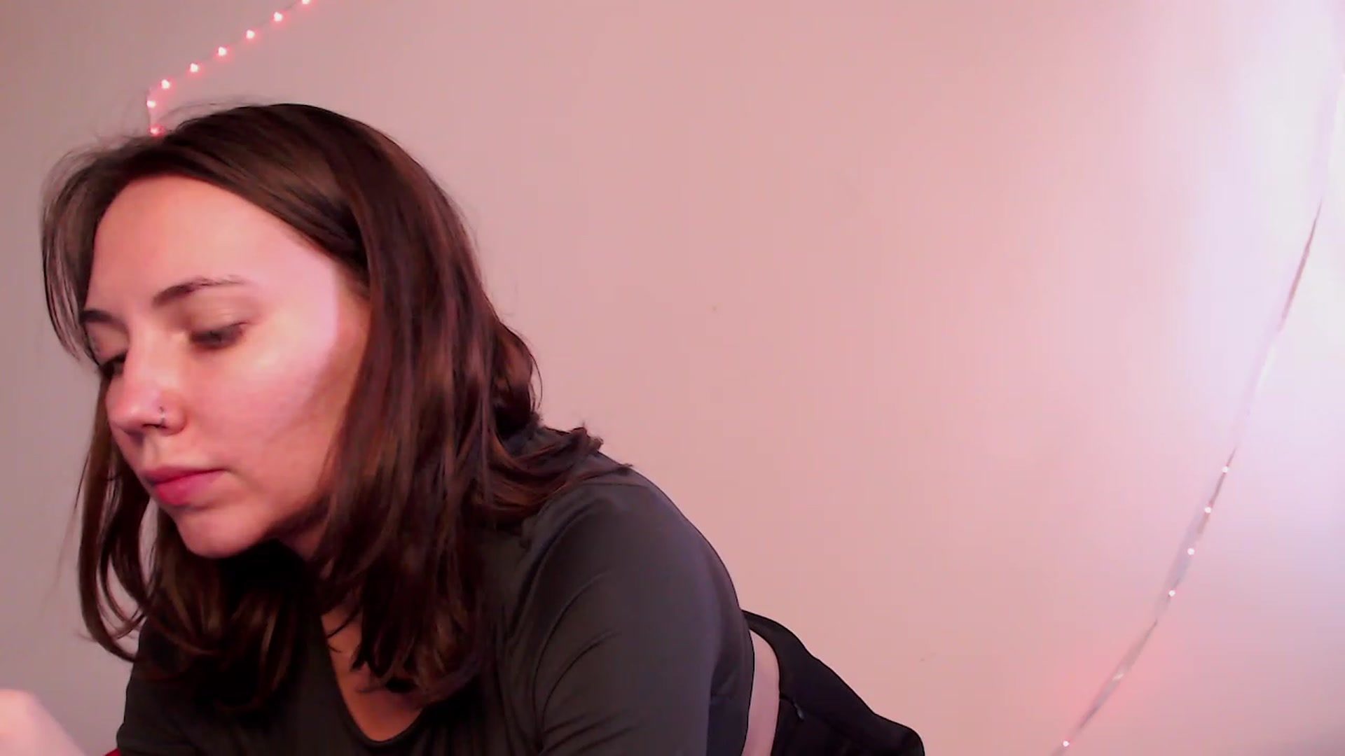 Gallery image thumbnail from Danielladan's myfreecams stream on, 01/06/2024, 12:18 image 11 of 20