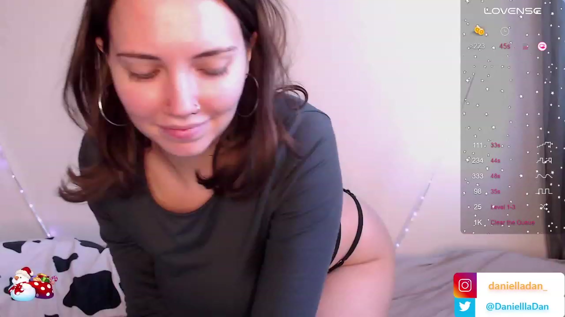 Gallery image thumbnail from Danielladan's myfreecams stream on, 01/16/2024, 08:38 image 14 of 20