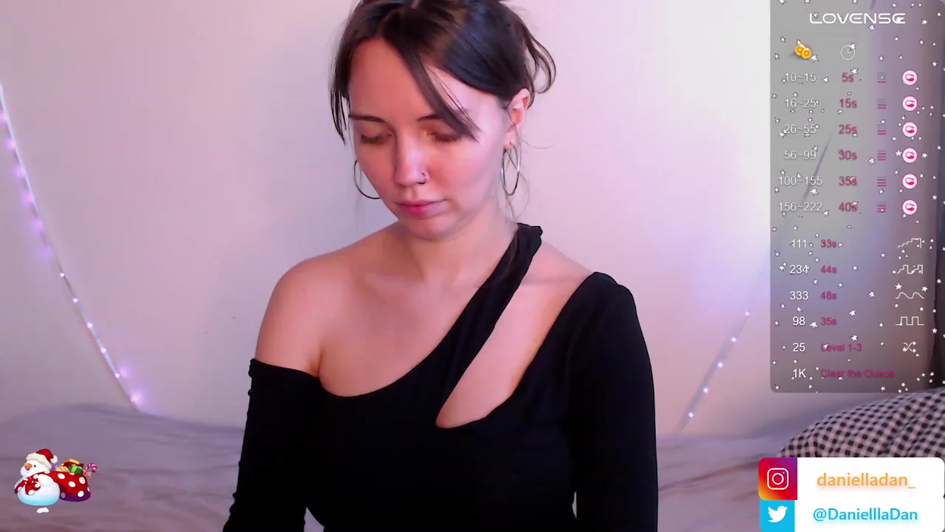 Gallery image thumbnail from Danielladan's myfreecams stream on, 01/17/2024, 10:17 image 4 of 20