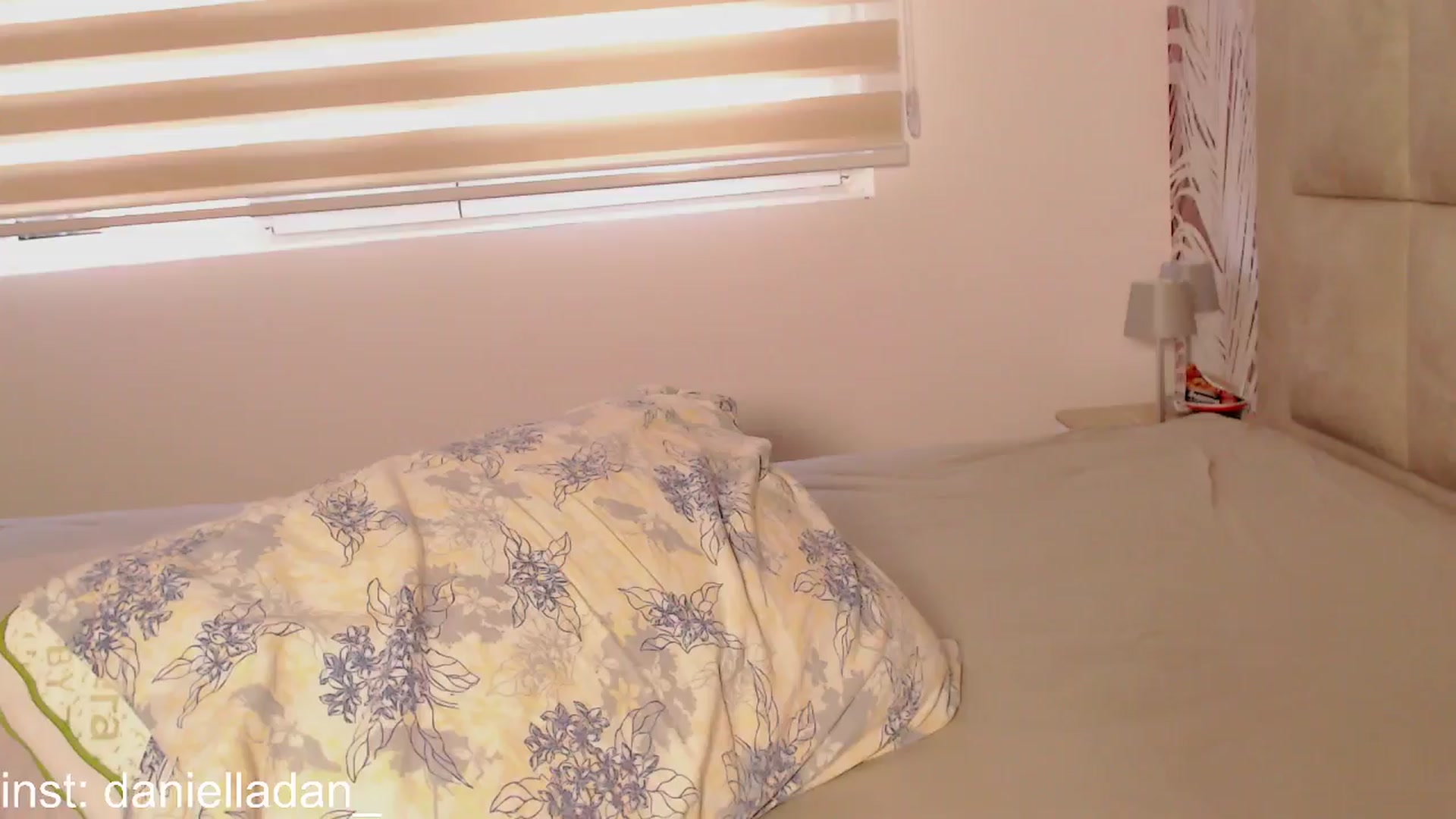 Gallery image thumbnail from Danielladan's myfreecams stream on, 06/16/2024, 12:00 image 16 of 20