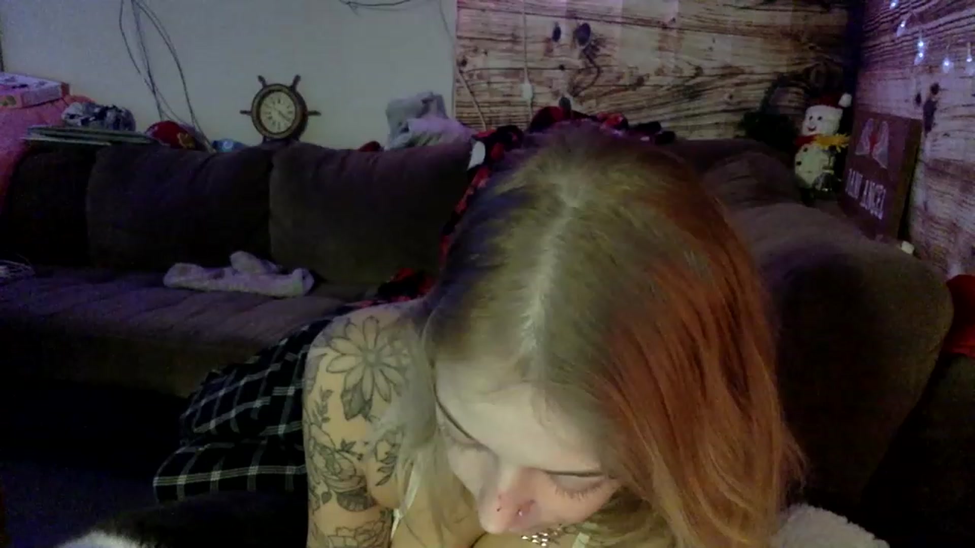 Gallery image thumbnail from DaniiAngel's myfreecams stream on, 12/06/2022, 21:58 image 19 of 20