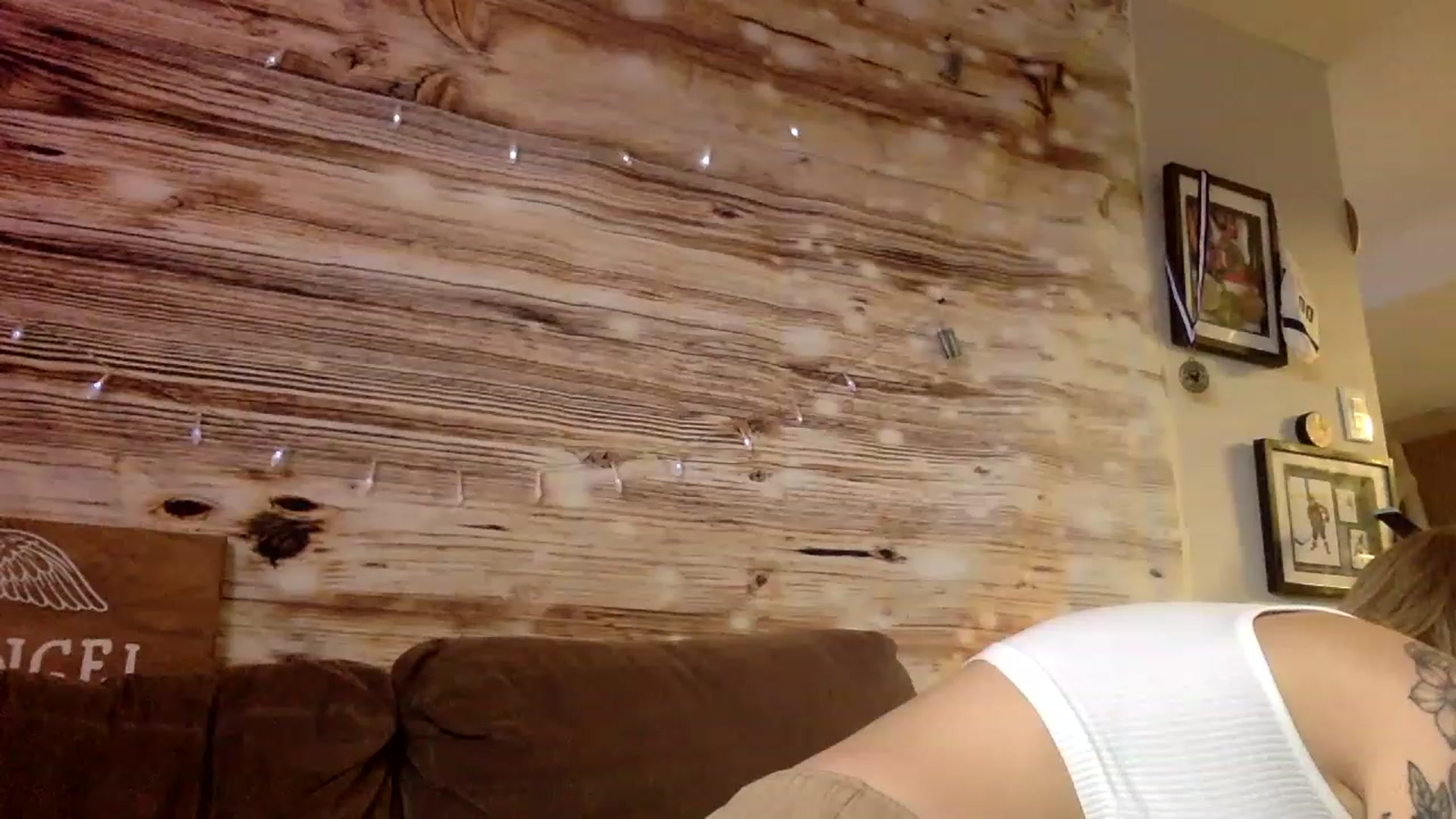 Gallery image thumbnail from DaniiAngel's myfreecams stream on, 12/07/2022, 17:04 image 7 of 20