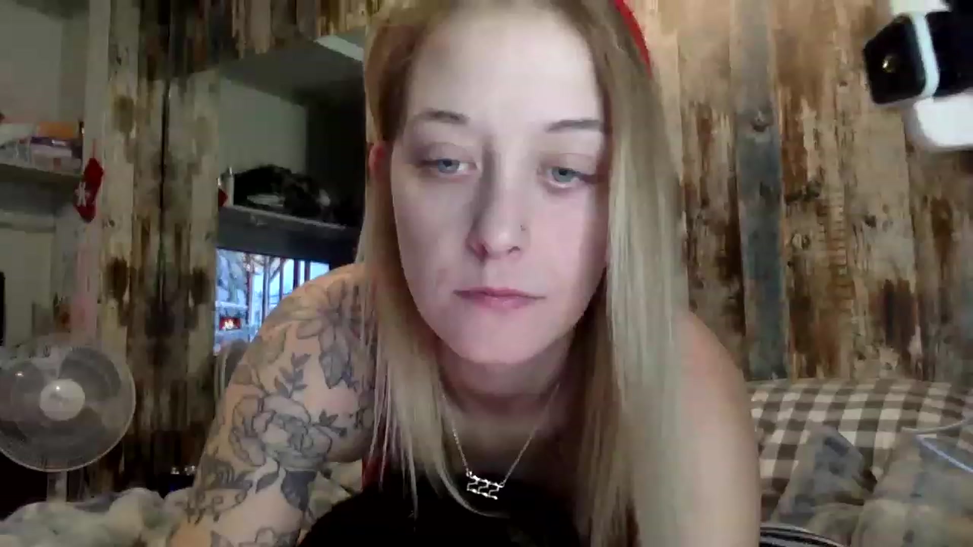 Gallery image thumbnail from DaniiAngel's myfreecams stream on, 12/23/2022, 05:01 image 4 of 20