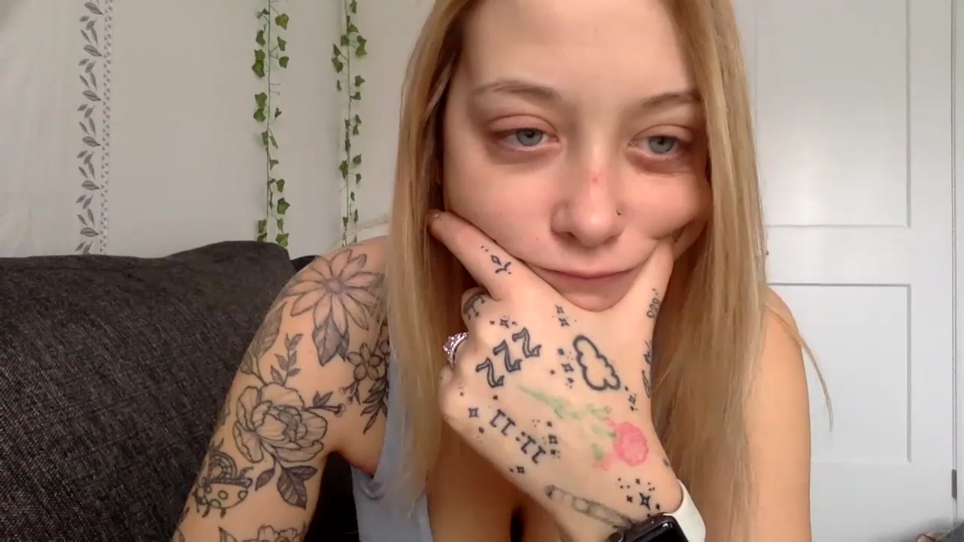 Gallery image thumbnail from DaniiAngel's myfreecams stream on, 01/27/2023, 20:47 image 17 of 20