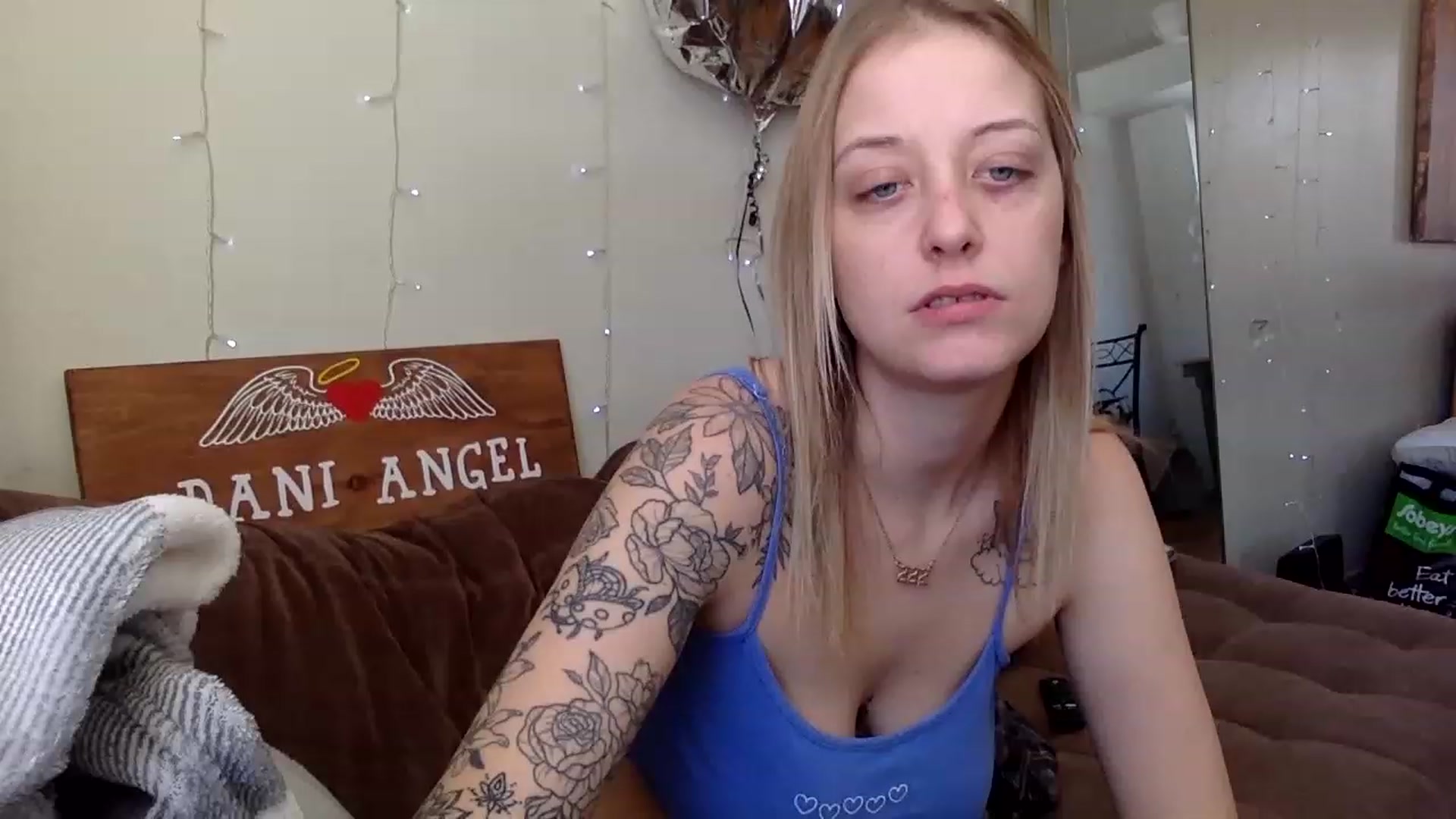 Gallery image thumbnail from DaniiAngel's myfreecams stream on, 03/08/2023, 17:34 image 3 of 20