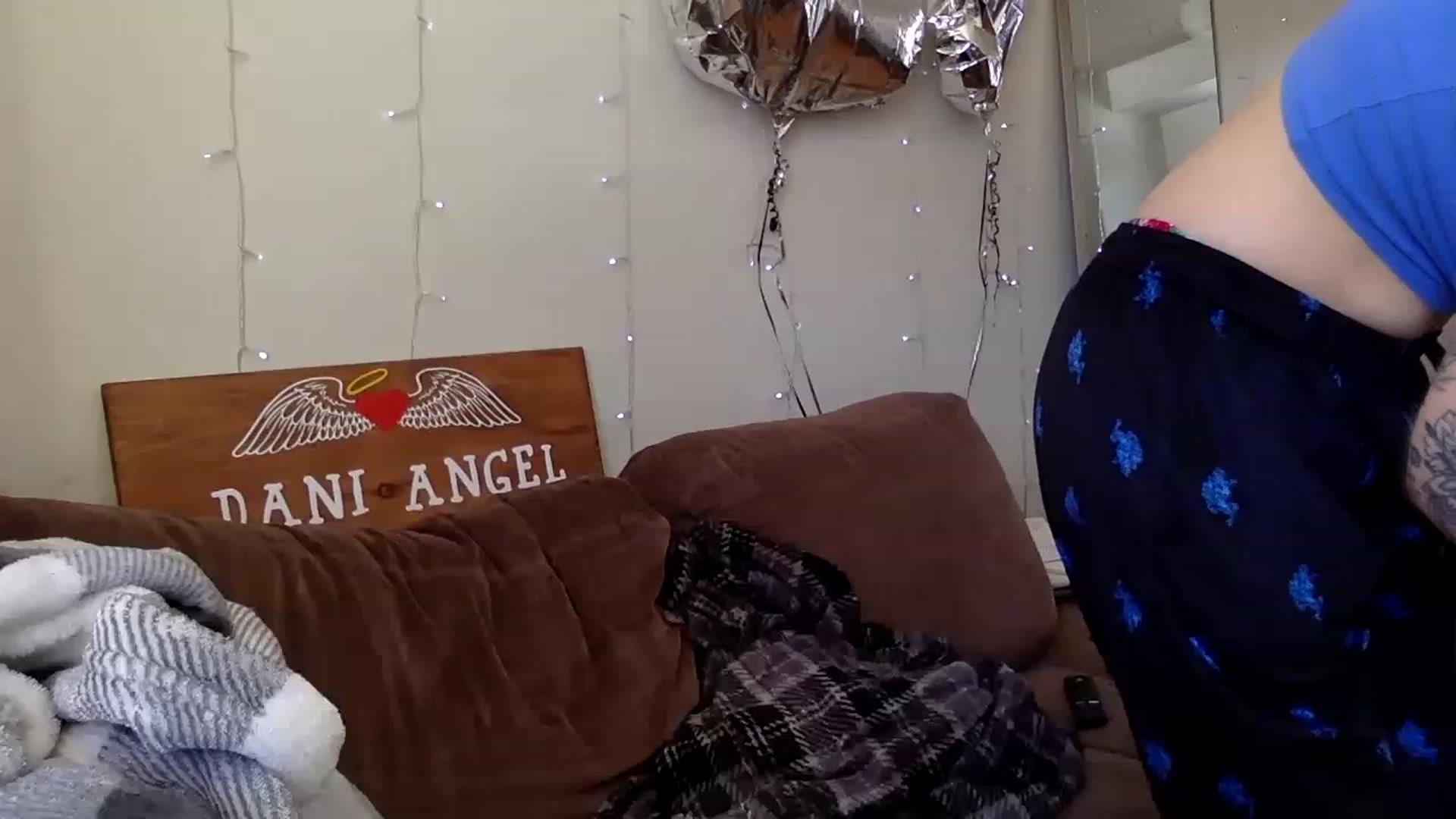 Gallery image thumbnail from DaniiAngel's myfreecams stream on, 03/08/2023, 17:34 image 9 of 20