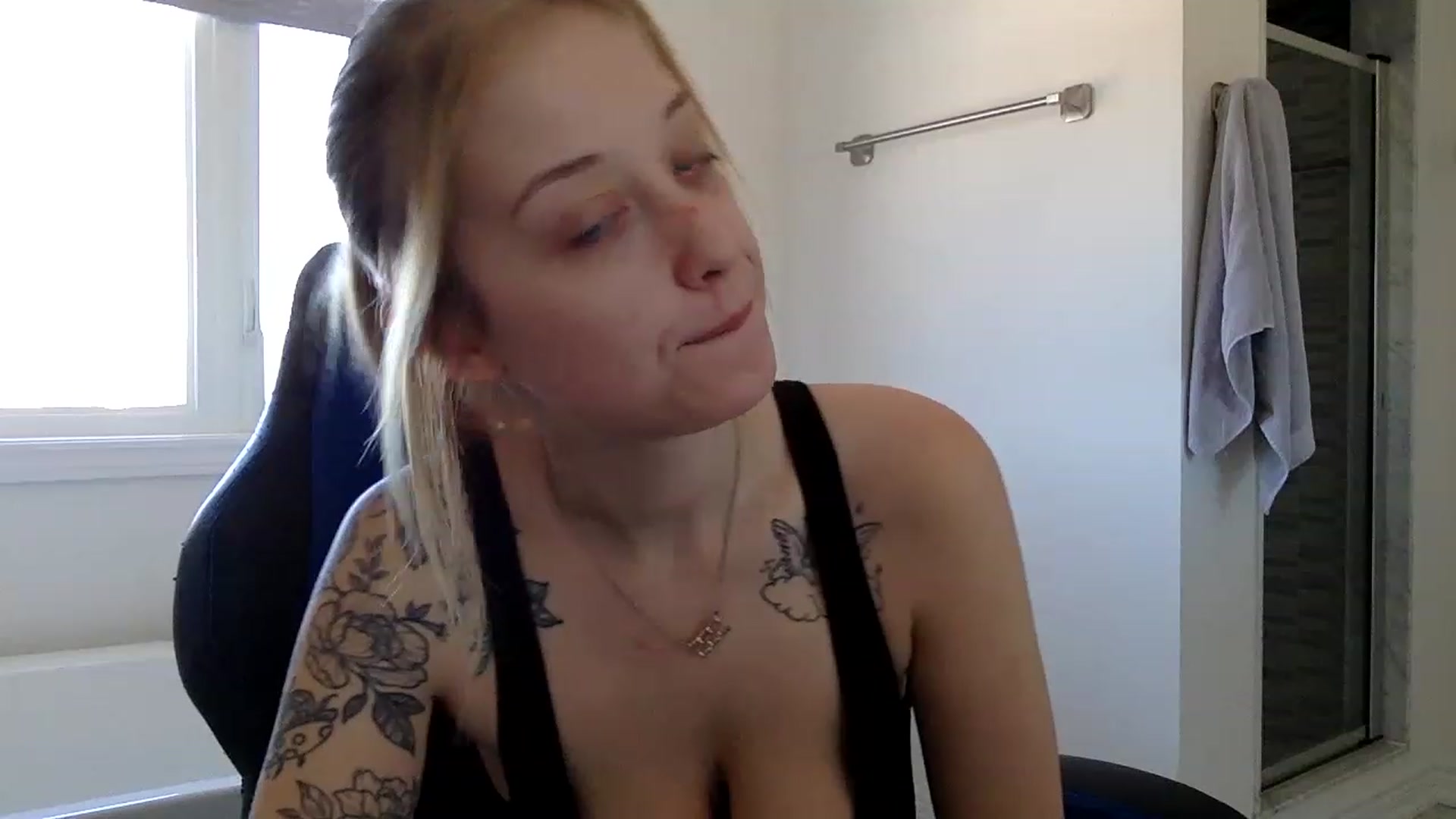 Gallery image thumbnail from DaniiAngel's myfreecams stream on, 03/09/2023, 17:25 image 7 of 20