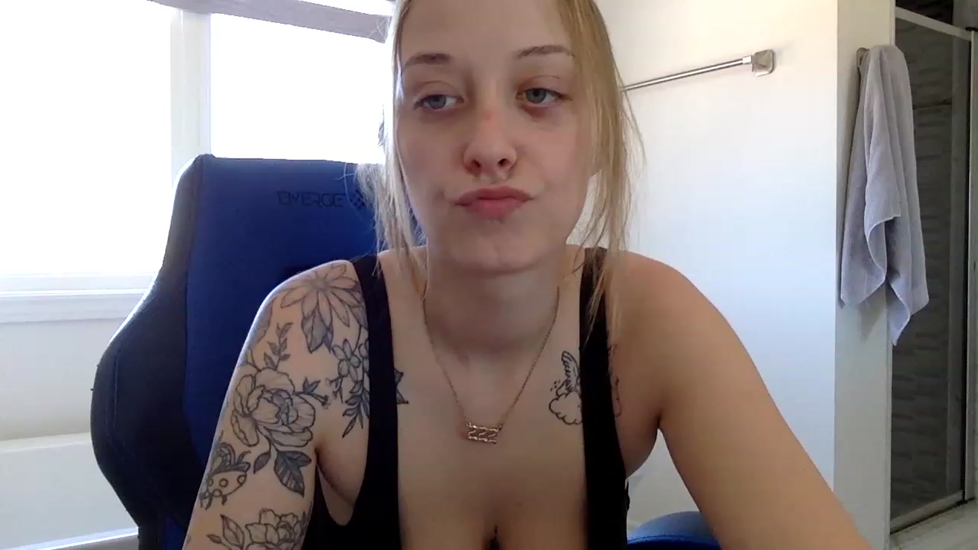Gallery image thumbnail from DaniiAngel's myfreecams stream on, 03/09/2023, 17:25 image 17 of 20