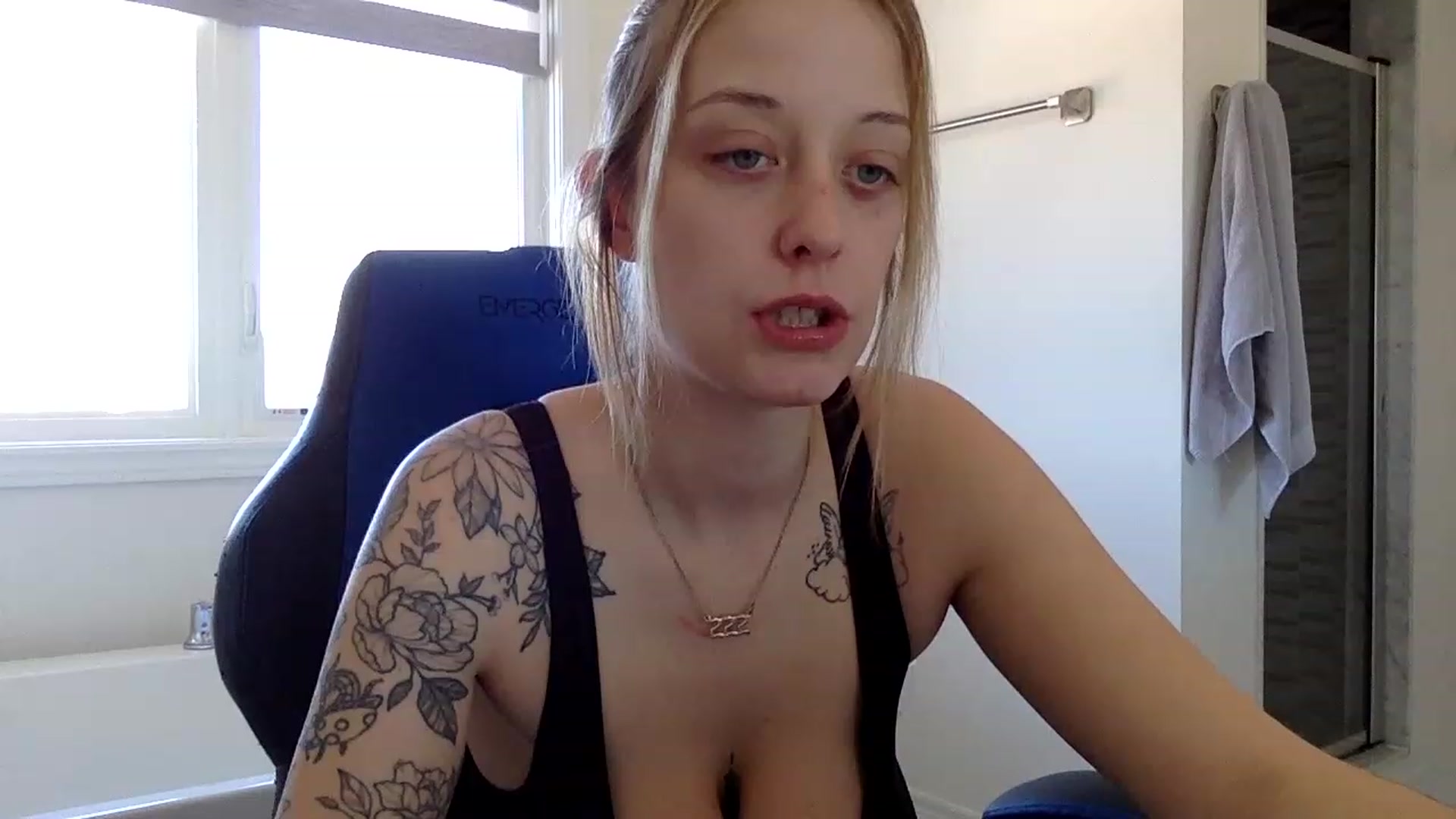 Gallery image thumbnail from DaniiAngel's myfreecams stream on, 03/09/2023, 17:25 image 4 of 20