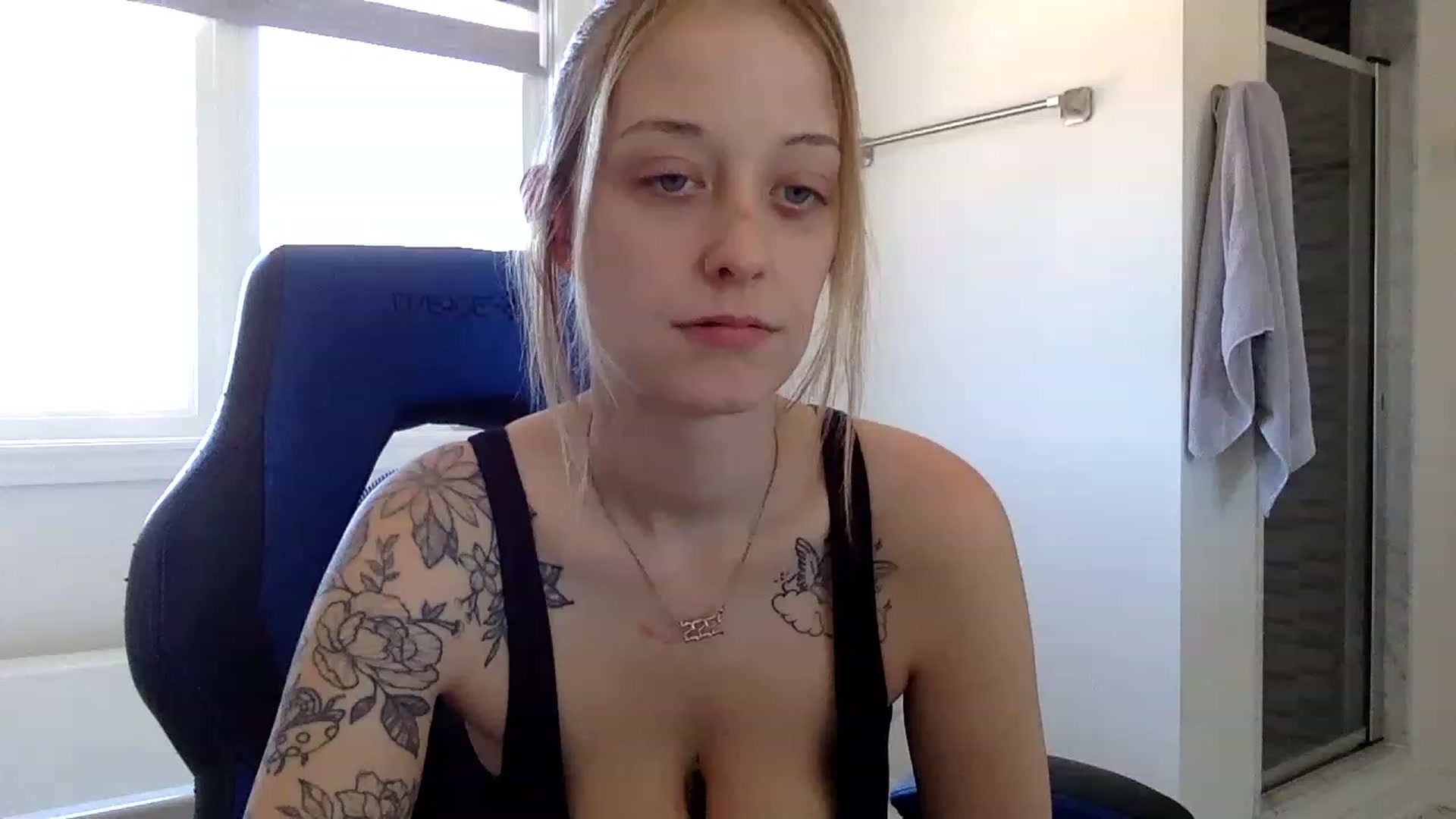 Gallery image thumbnail from DaniiAngel's myfreecams stream on, 03/09/2023, 17:25 image 10 of 20