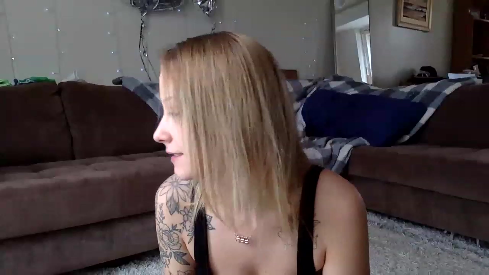 Gallery image thumbnail from DaniiAngel's myfreecams stream on, 03/13/2023, 17:59 image 8 of 20