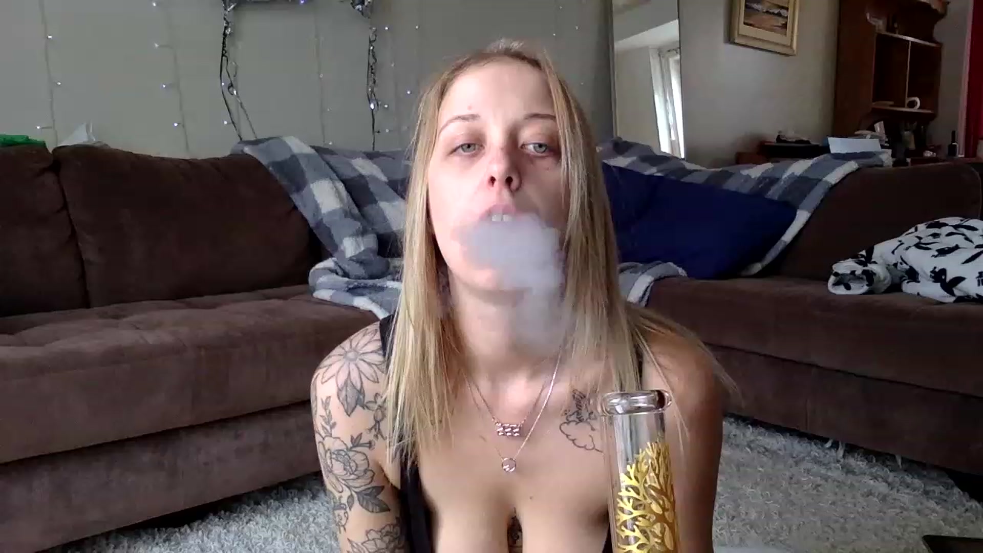 Gallery image thumbnail from DaniiAngel's myfreecams stream on, 03/13/2023, 20:20 image 20 of 20