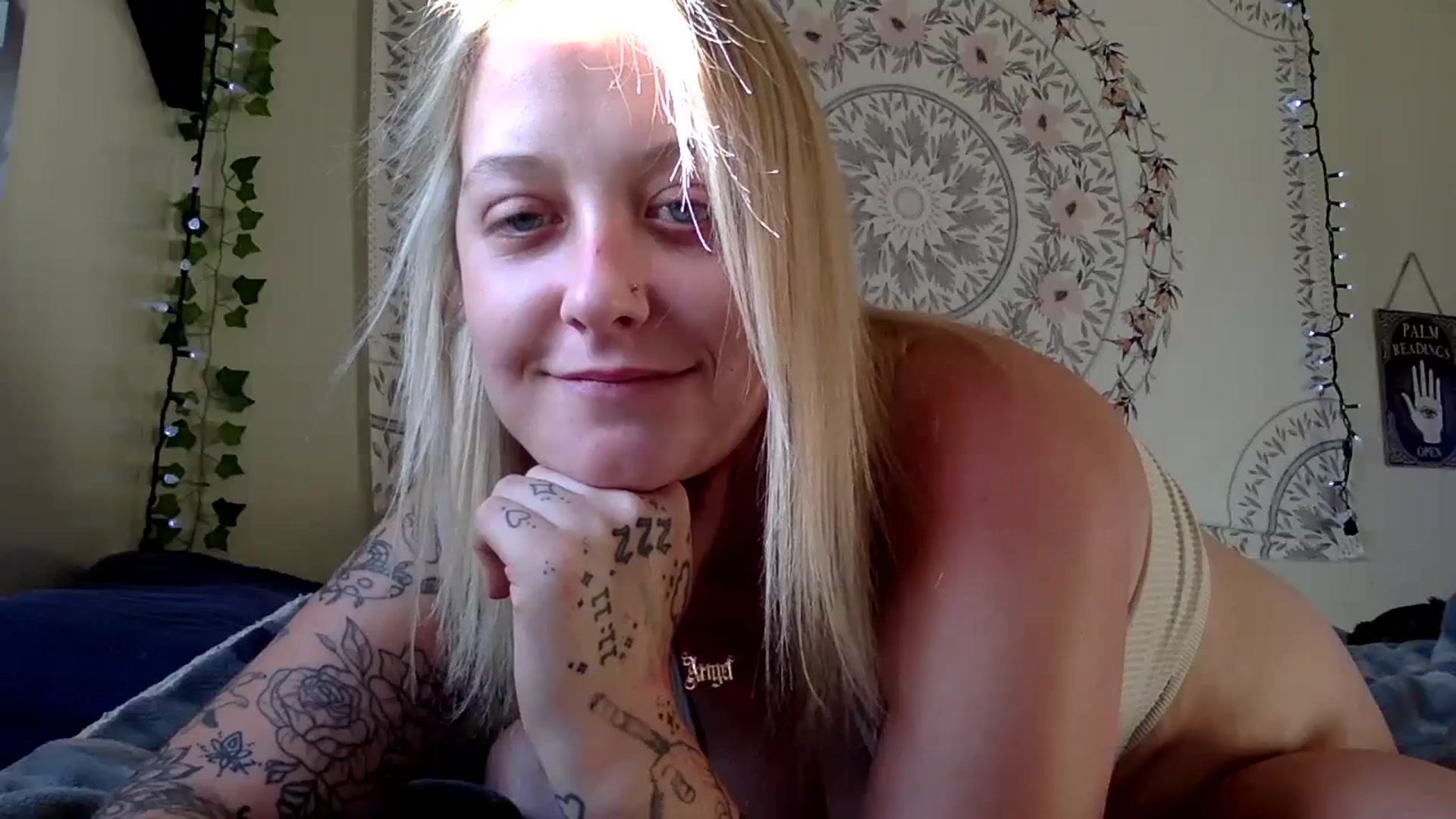 Gallery image thumbnail from DaniiAngel's myfreecams stream on, 09/05/2023, 12:15 image 12 of 20