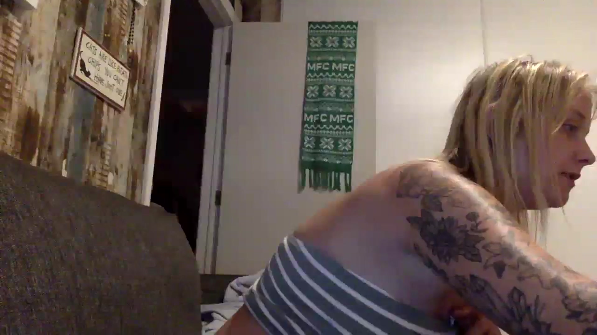 Gallery image thumbnail from DaniiAngel's myfreecams stream on, 09/17/2023, 09:25 image 20 of 20