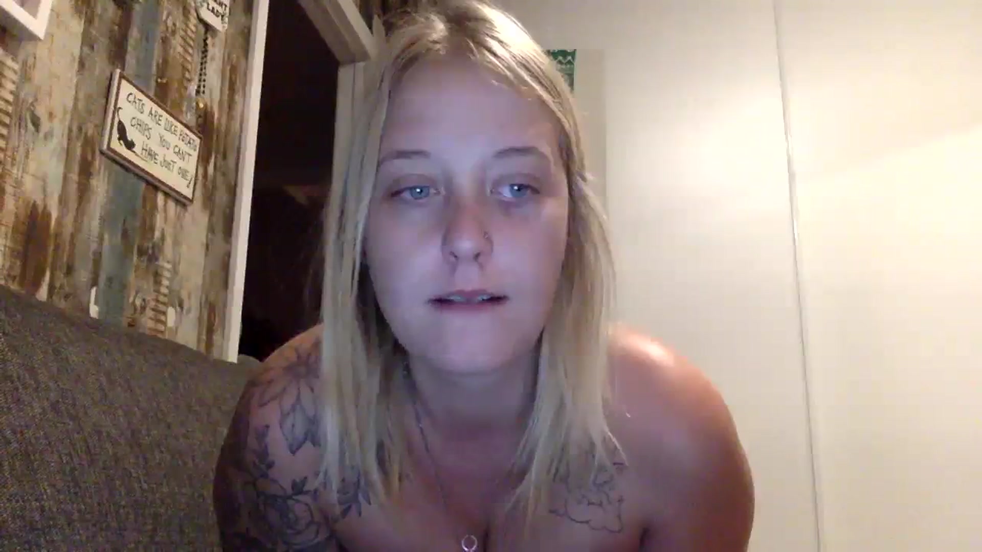 Gallery image thumbnail from DaniiAngel's myfreecams stream on, 09/17/2023, 09:25 image 15 of 20