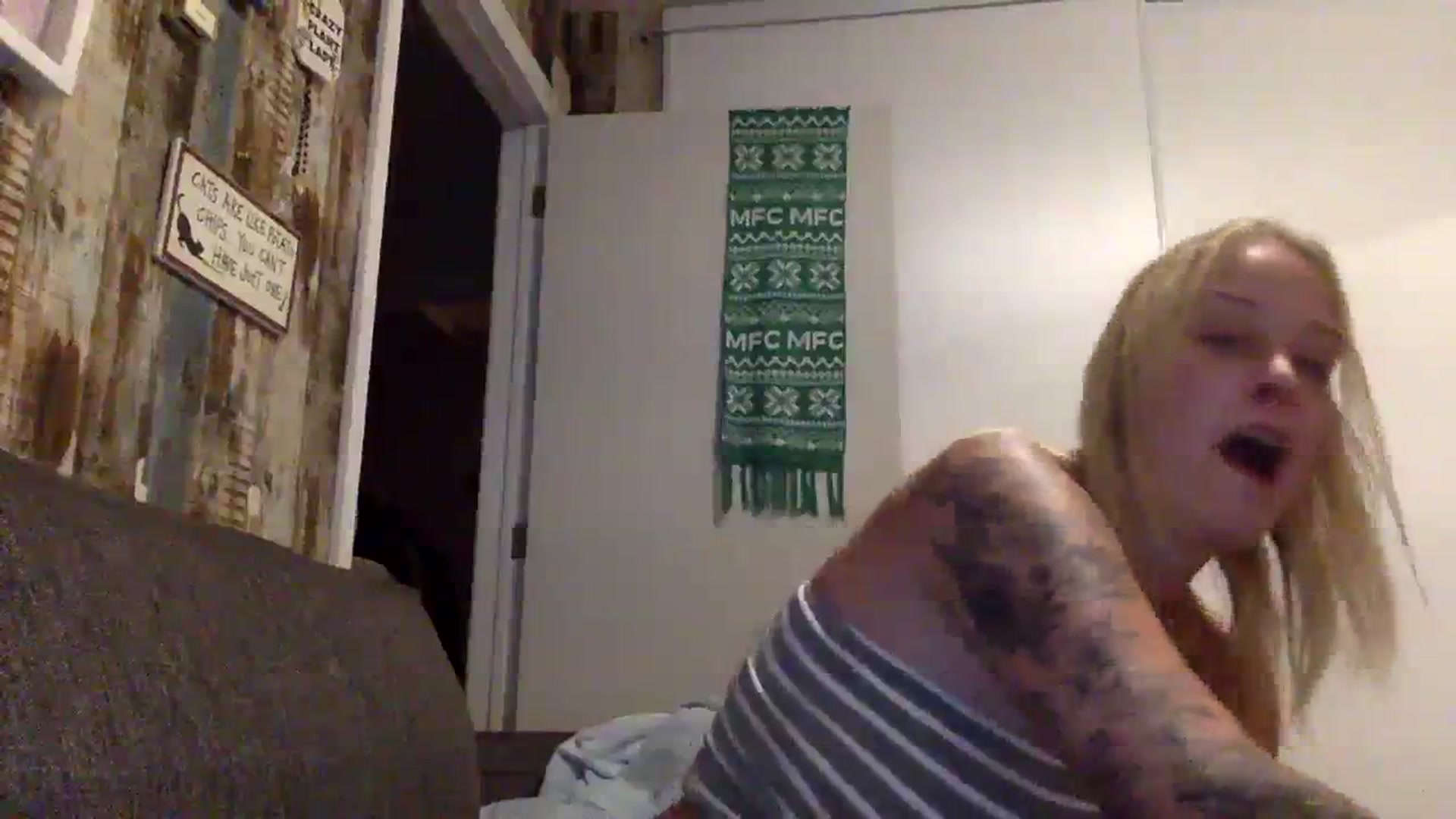 Gallery image thumbnail from DaniiAngel's myfreecams stream on, 09/17/2023, 09:25 image 14 of 20
