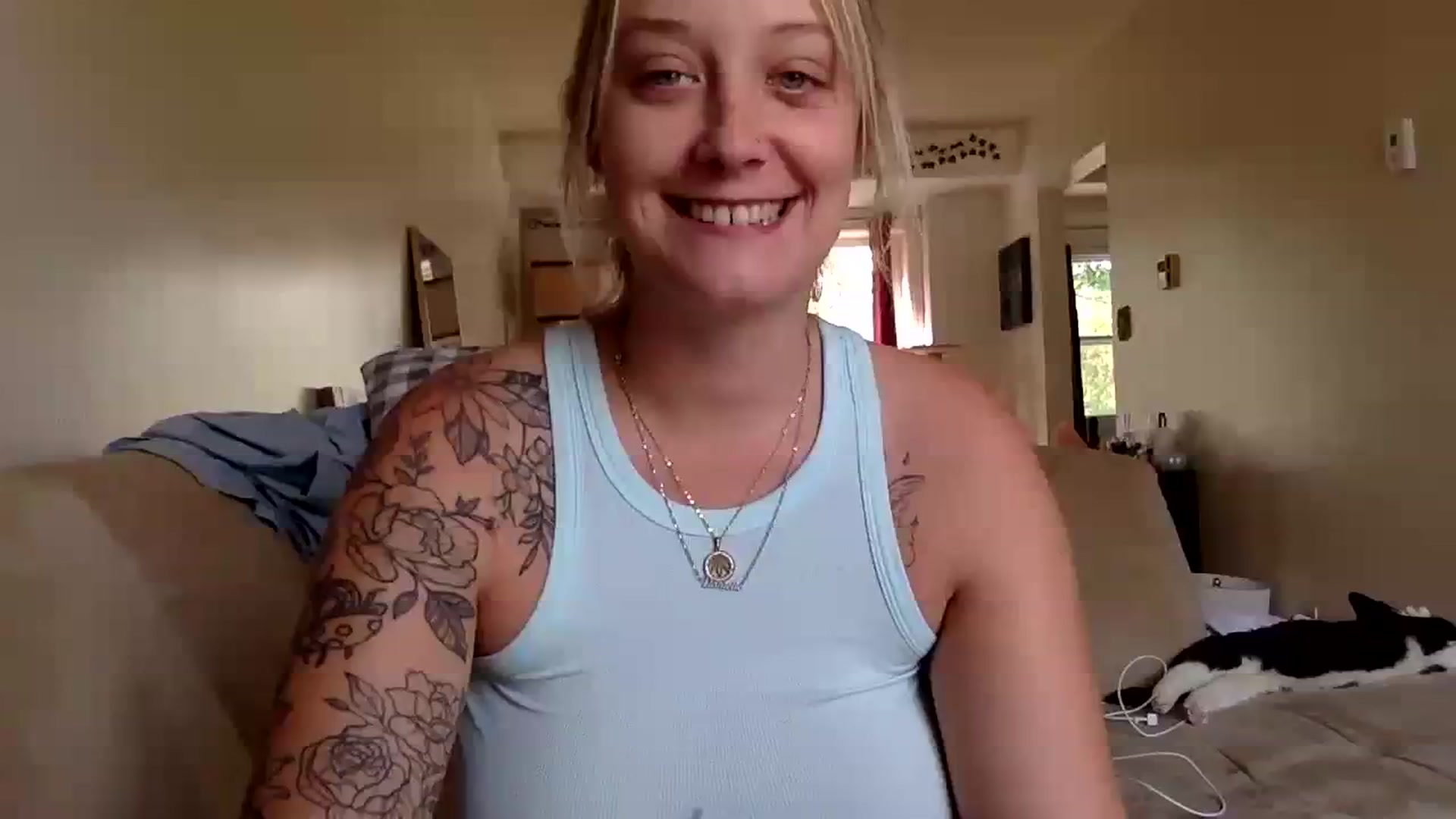 Gallery image thumbnail from DaniiAngel's myfreecams stream on, 10/24/2023, 18:21 image 16 of 20