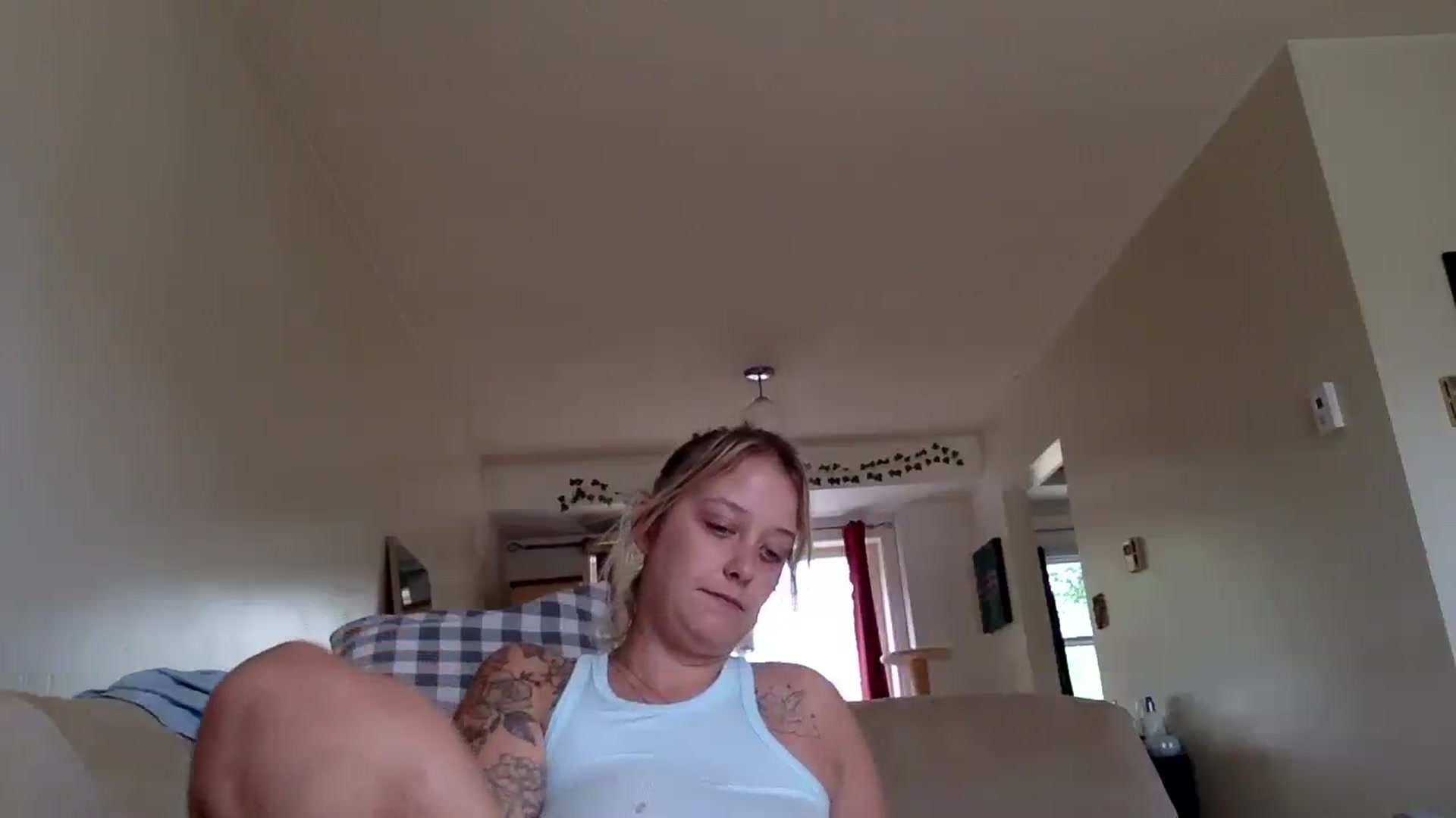Gallery image thumbnail from DaniiAngel's myfreecams stream on, 10/24/2023, 18:21 image 4 of 20