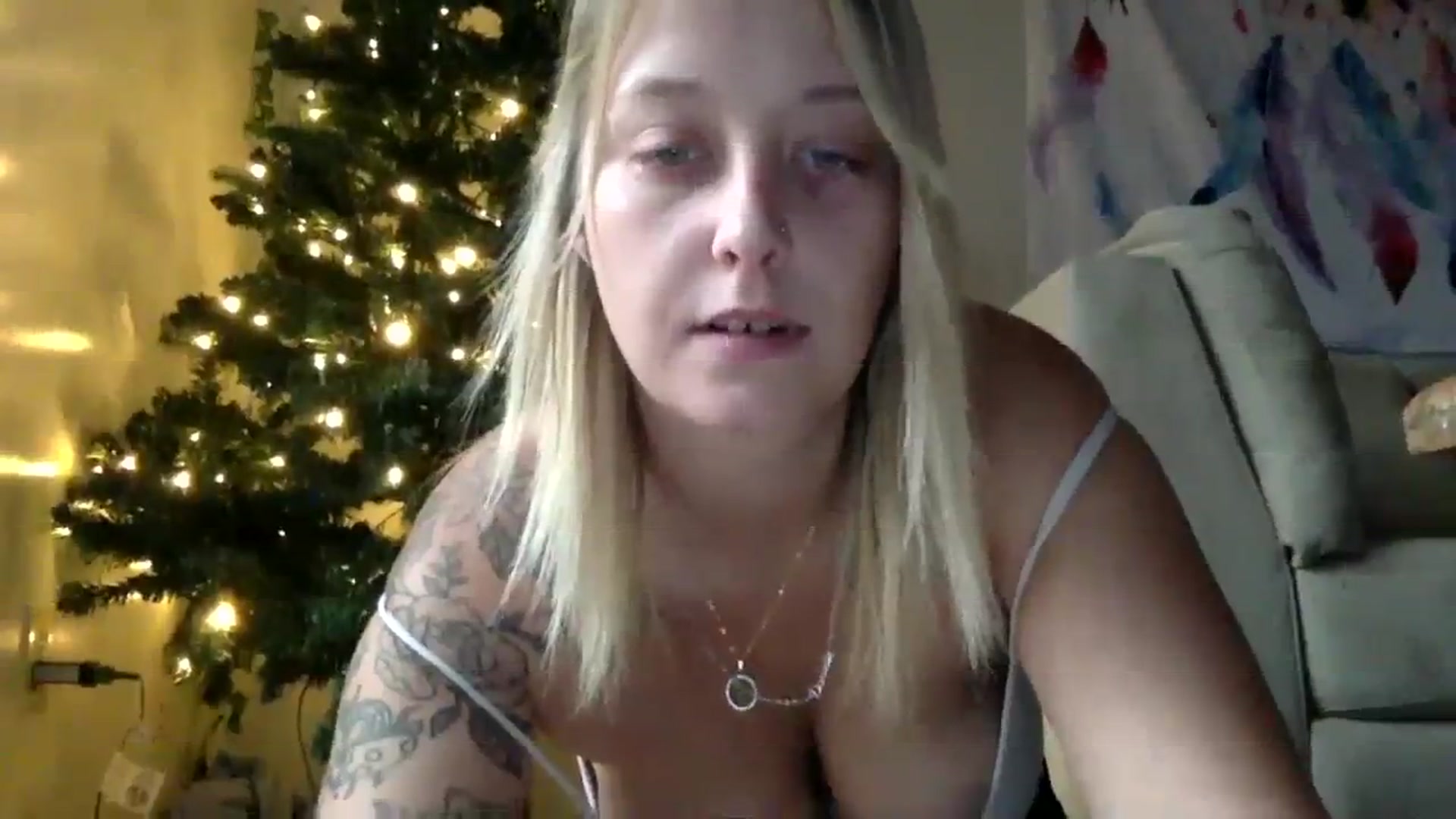 Gallery image thumbnail from DaniiAngel's myfreecams stream on, 11/06/2023, 21:53 image 12 of 20