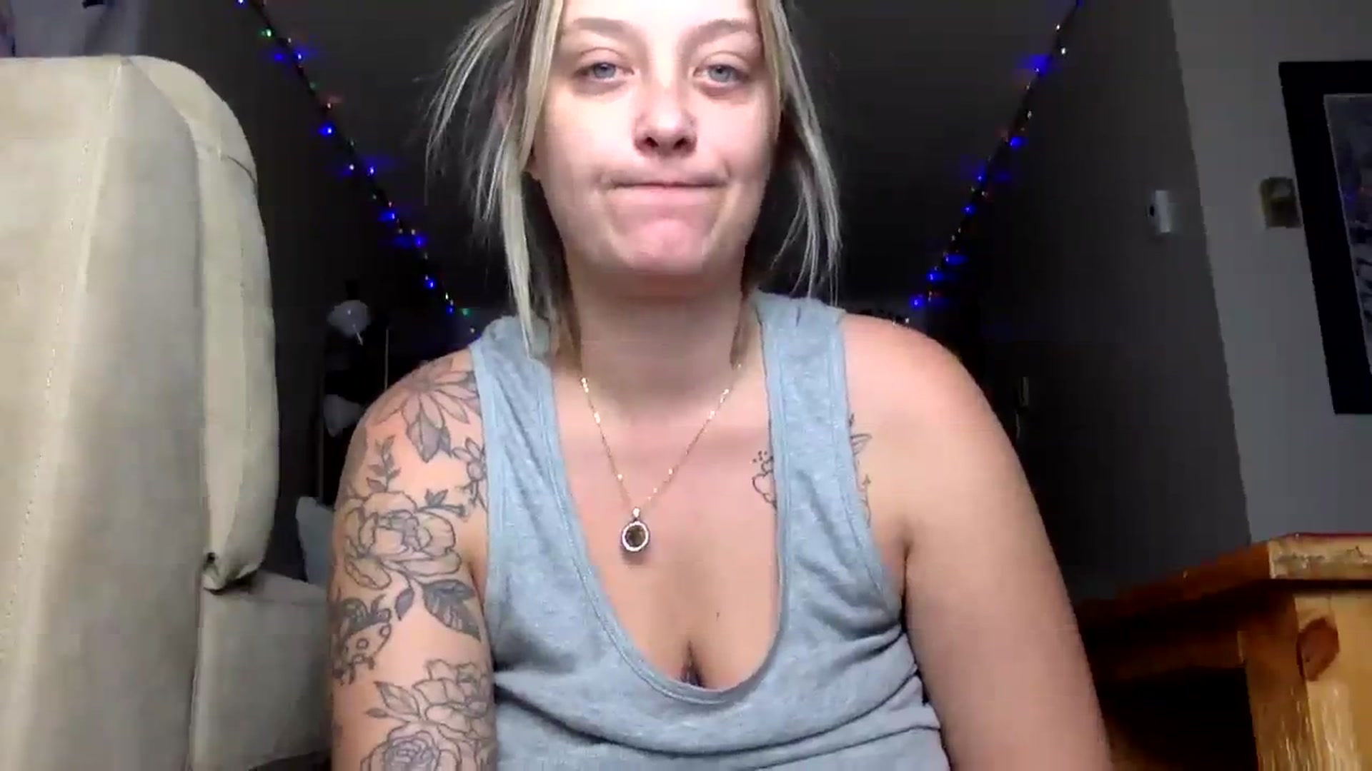Gallery image thumbnail from DaniiAngel's myfreecams stream on, 12/04/2023, 08:55 image 16 of 20
