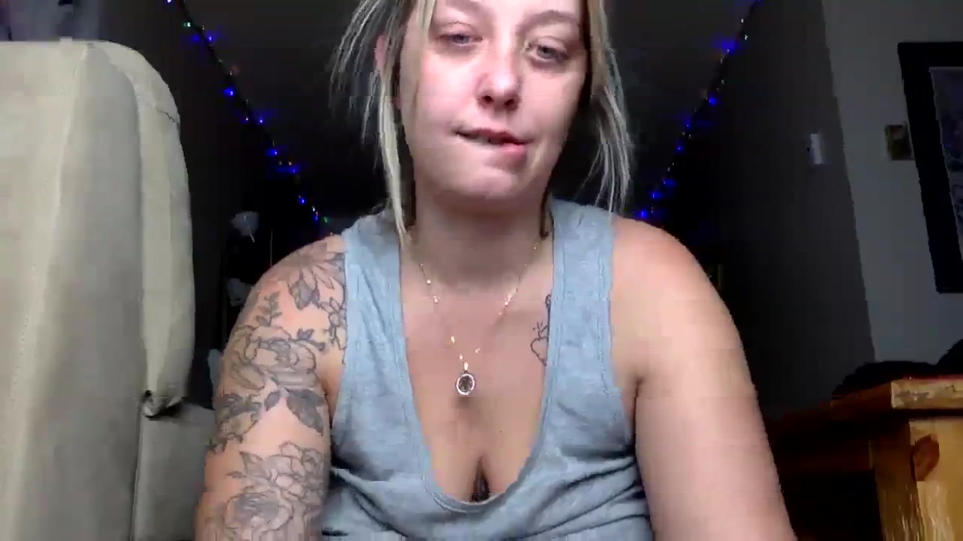 Gallery image thumbnail from DaniiAngel's myfreecams stream on, 12/04/2023, 08:55 image 15 of 20