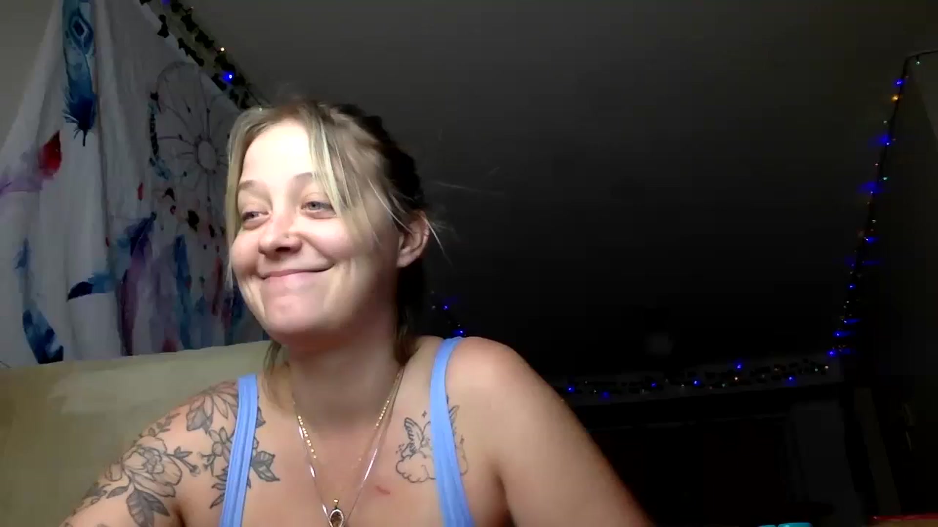 Gallery image thumbnail from DaniiAngel's myfreecams stream on, 12/17/2023, 22:55 image 5 of 20