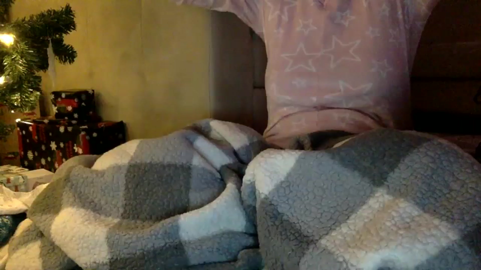 Gallery image thumbnail from DaniiAngel's myfreecams stream on, 12/18/2023, 04:00 image 9 of 20