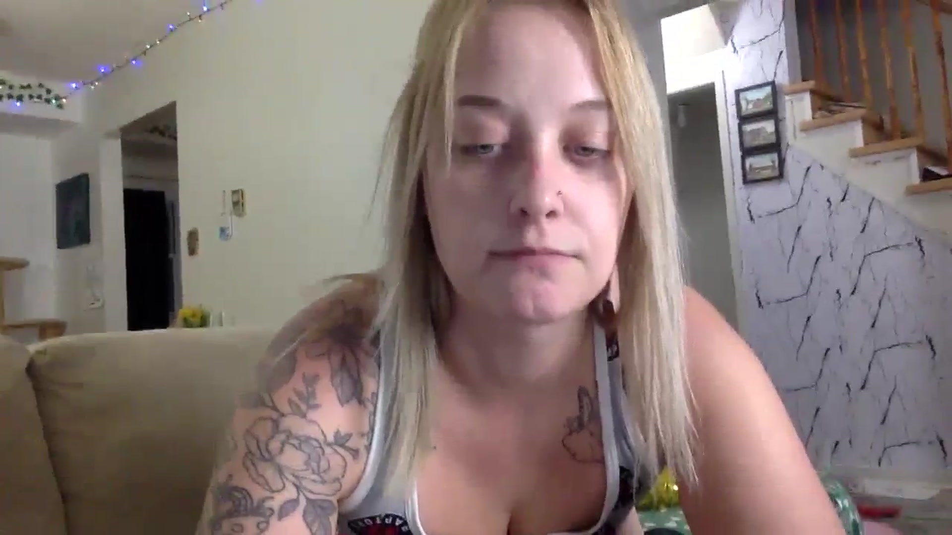 Gallery image thumbnail from DaniiAngel's myfreecams stream on, 02/21/2024, 02:27 image 2 of 20