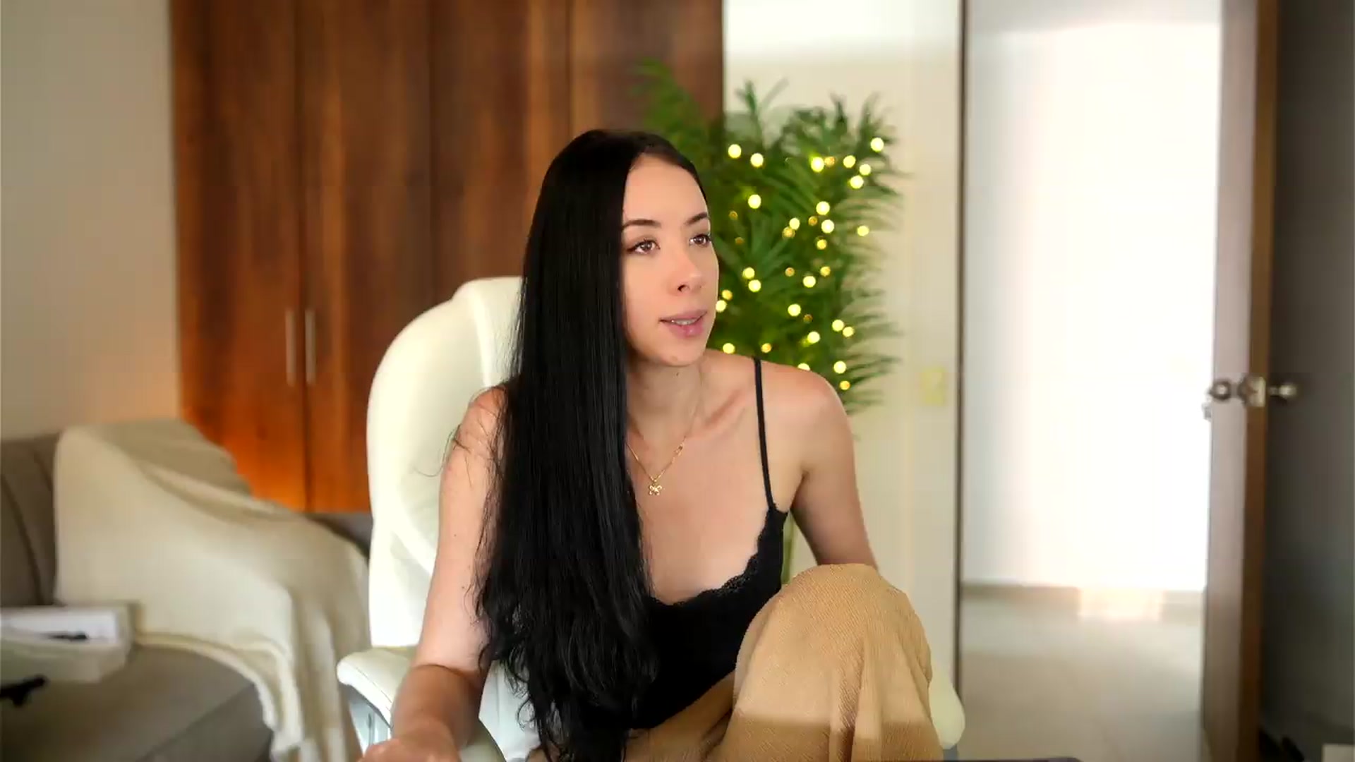 Gallery image thumbnail from DaniiG_'s myfreecams stream on, 07/01/2026, 17:45 image 1 of 20