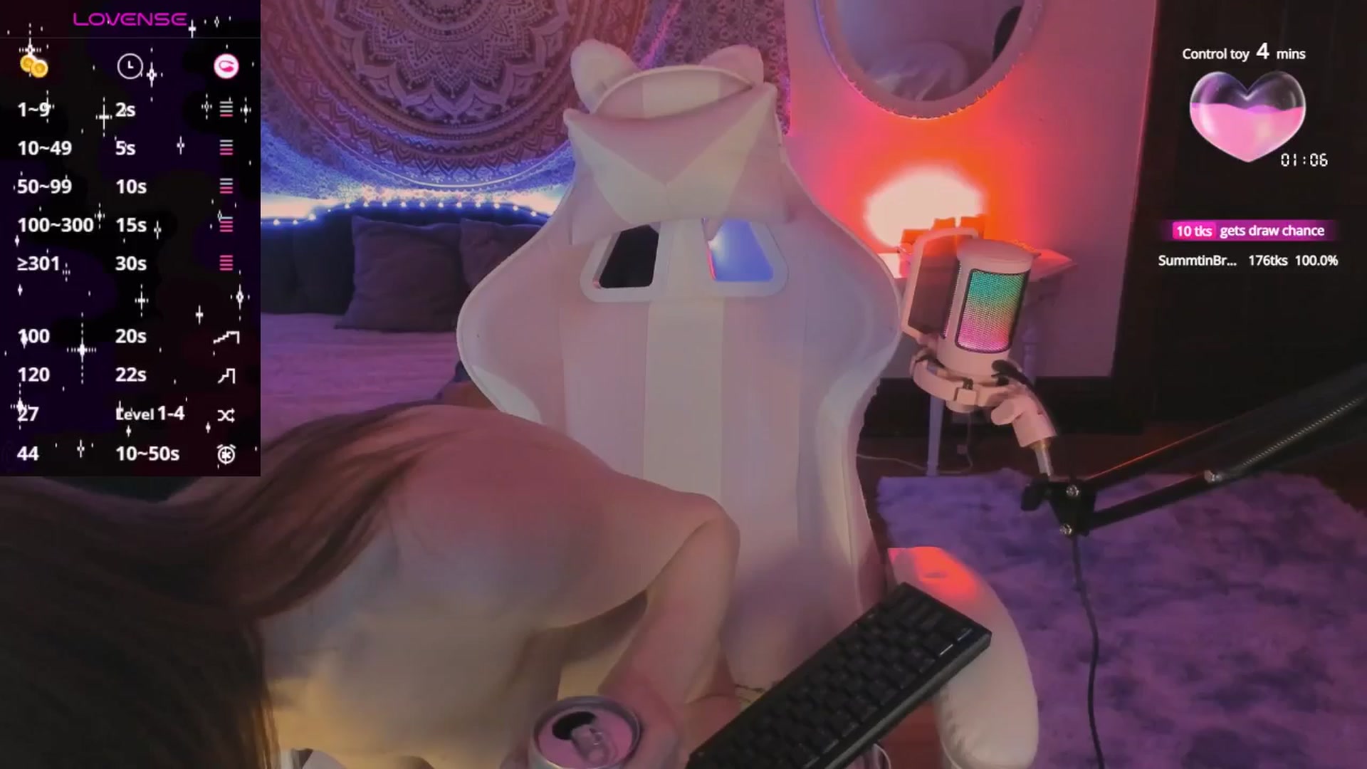 Gallery image thumbnail from Dankkittyx's myfreecams stream on, 05/25/2025, 08:25 image 18 of 20