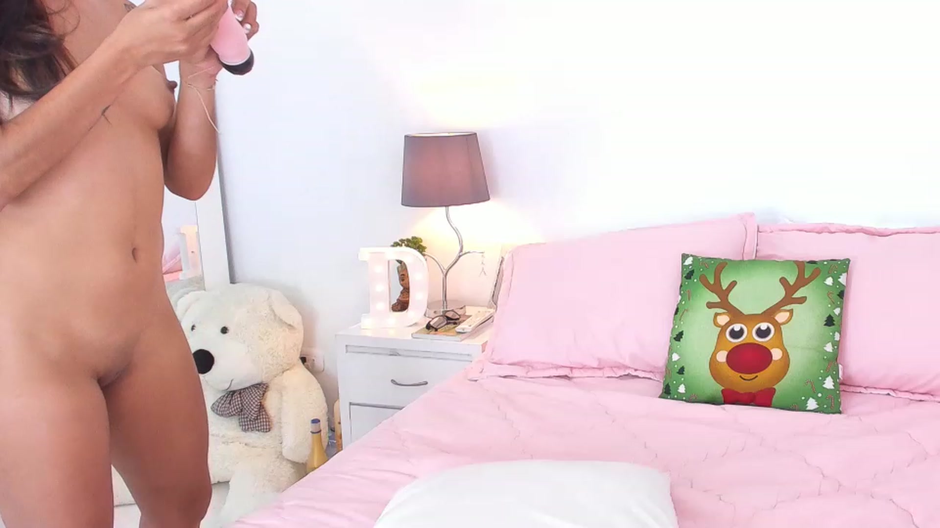 Gallery image thumbnail from Danna___'s myfreecams stream on, 11/16/2022, 21:26 image 7 of 20