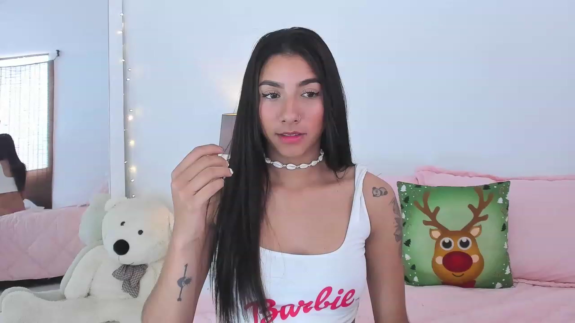 Gallery image thumbnail from Danna___'s myfreecams stream on, 11/21/2022, 21:34 image 6 of 20