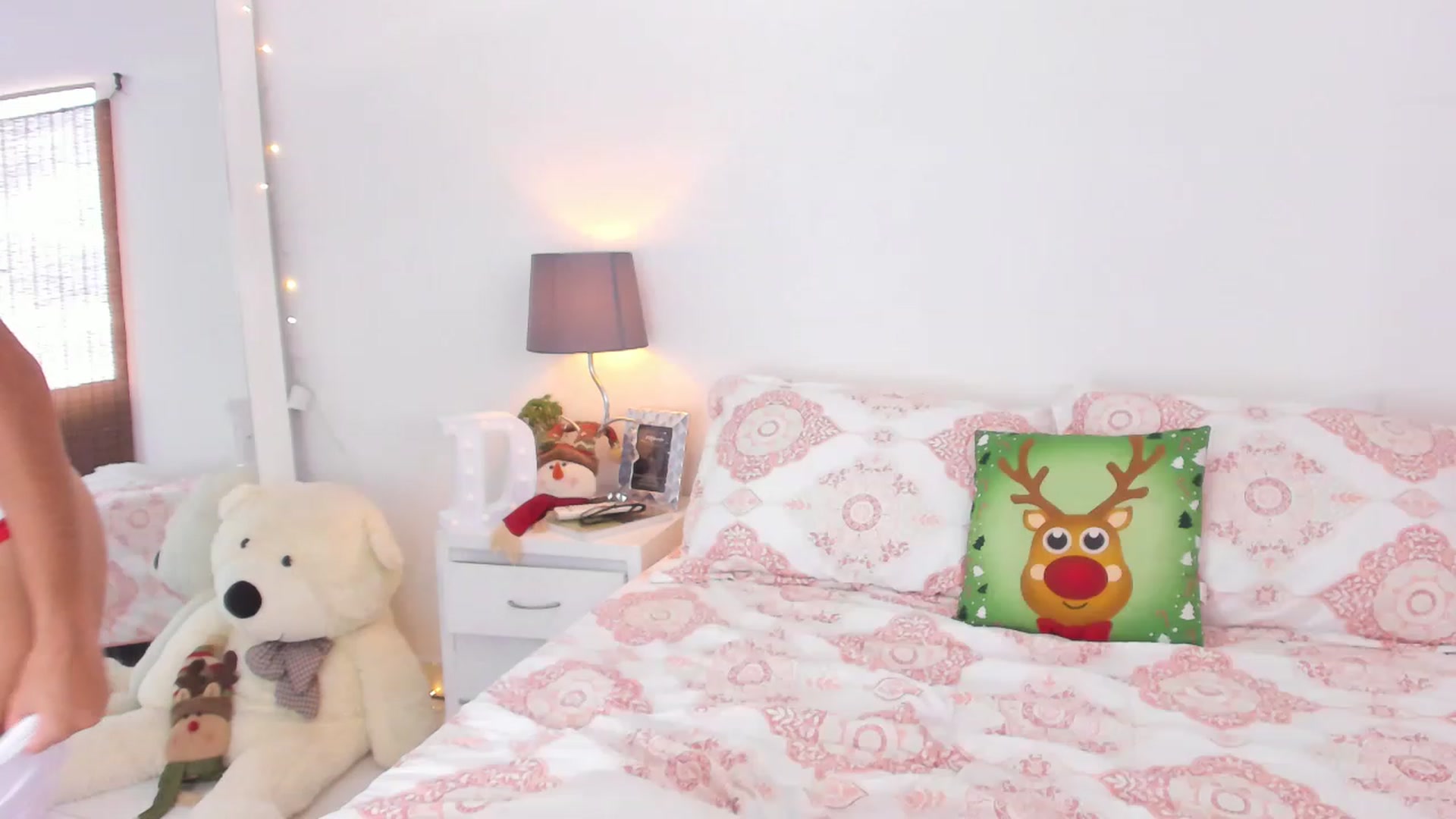 Gallery image thumbnail from Danna___'s myfreecams stream on, 11/30/2022, 22:36 image 6 of 20