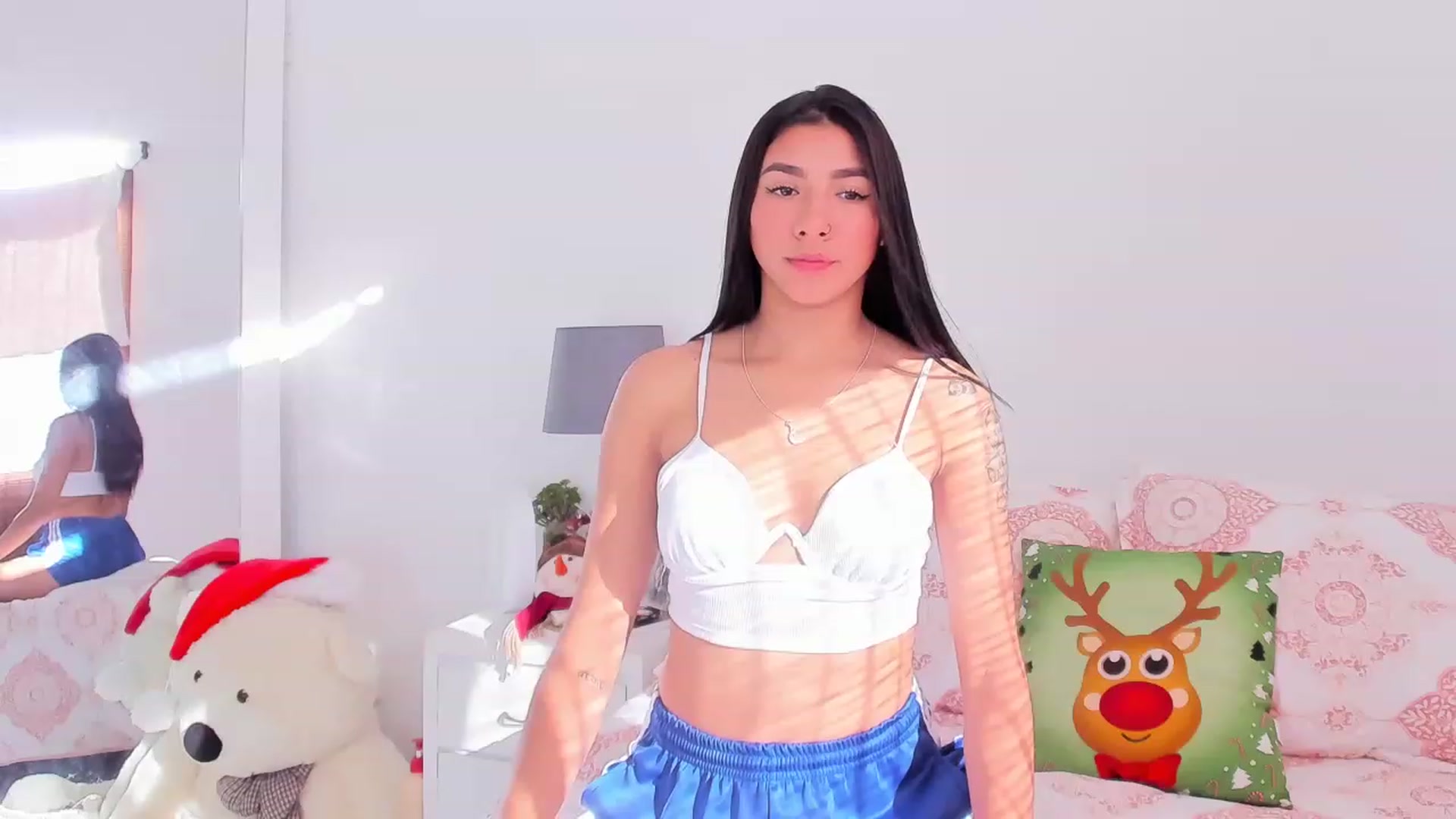 Gallery image thumbnail from Danna___'s myfreecams stream on, 12/05/2022, 22:24 image 3 of 20