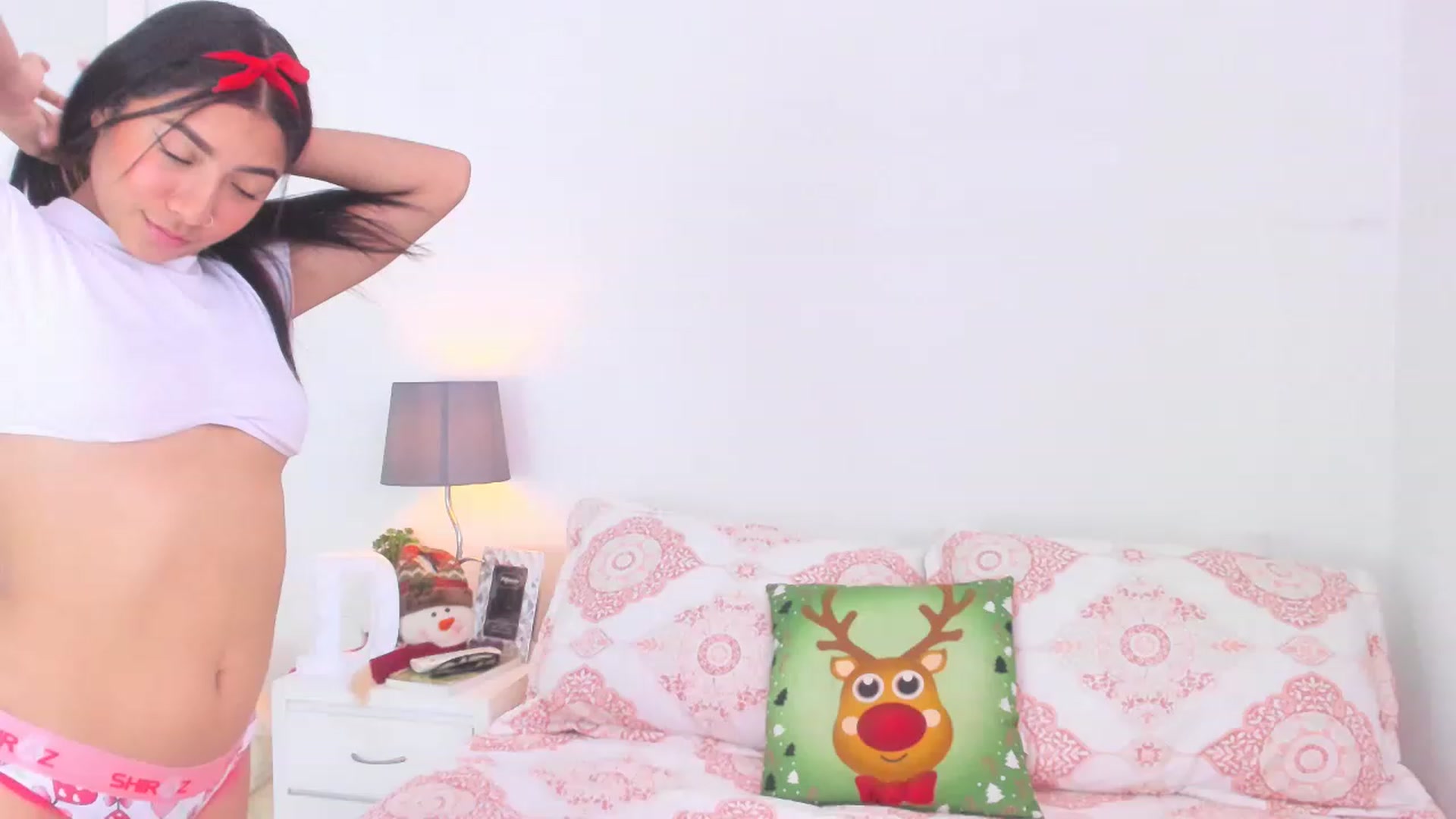 Gallery image thumbnail from Danna___'s myfreecams stream on, 12/12/2022, 19:31 image 11 of 20