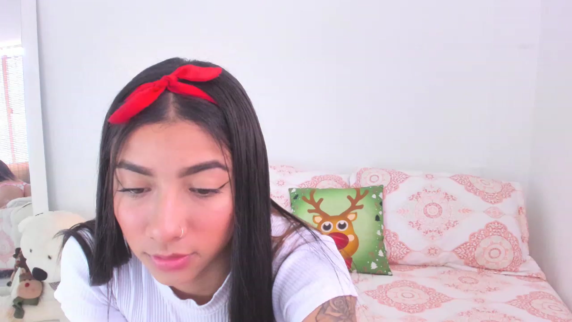 Gallery image thumbnail from Danna___'s myfreecams stream on, 12/12/2022, 19:31 image 9 of 20