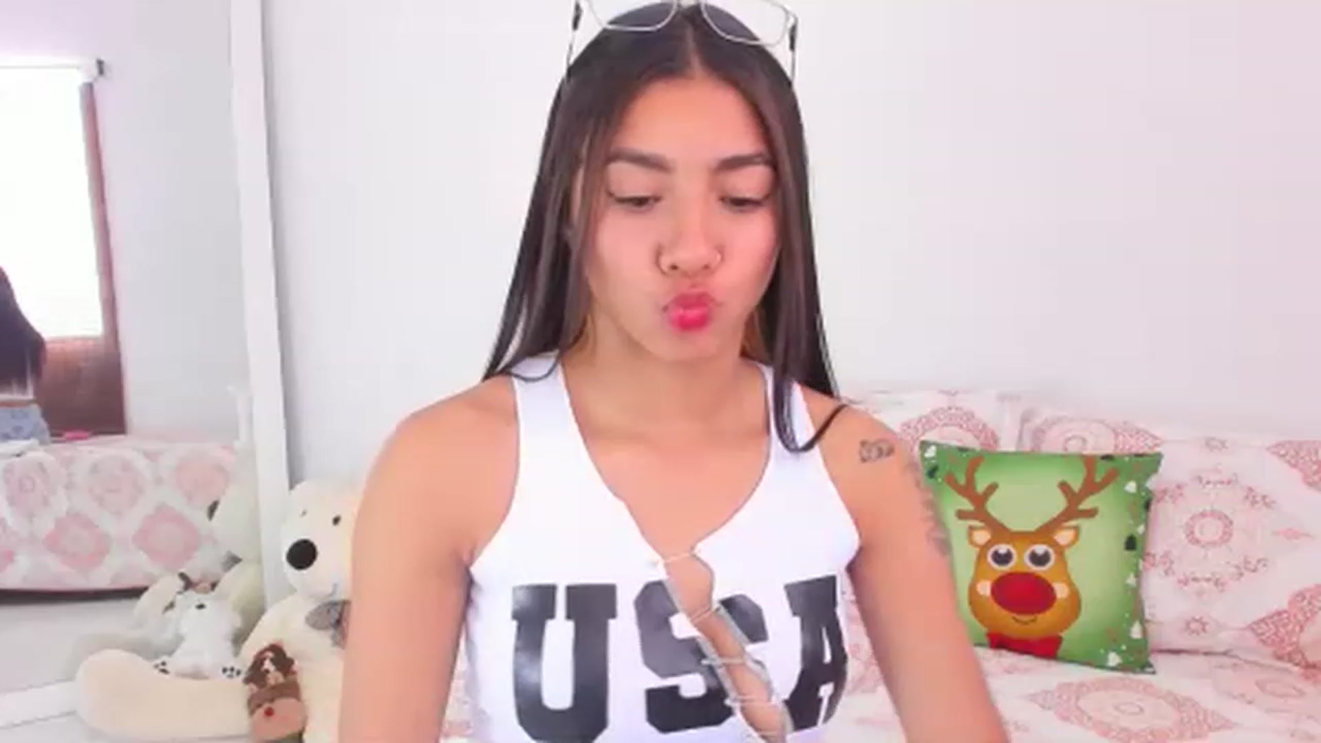 Gallery image thumbnail from Danna___'s myfreecams stream on, 12/16/2022, 17:40 image 6 of 20
