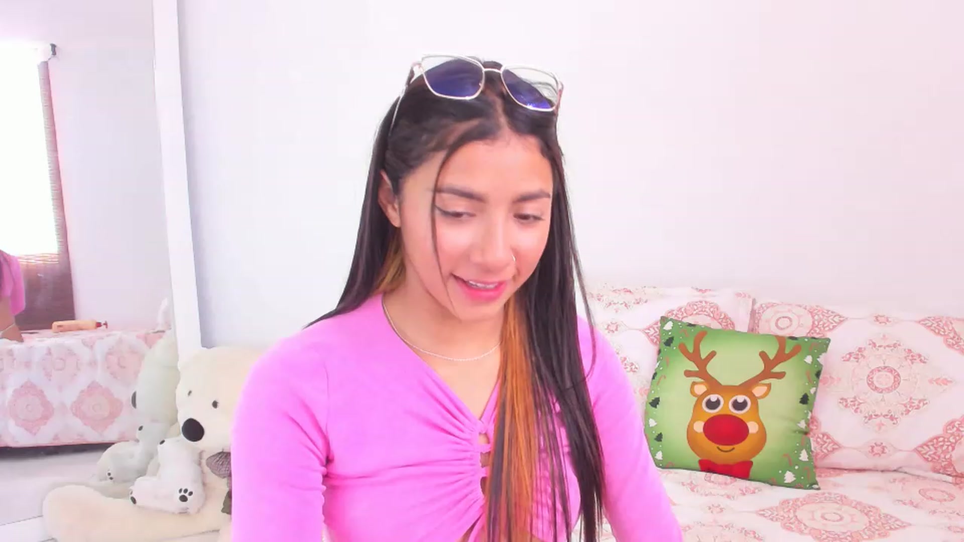 Gallery image thumbnail from Danna___'s myfreecams stream on, 12/19/2022, 19:44 image 9 of 20
