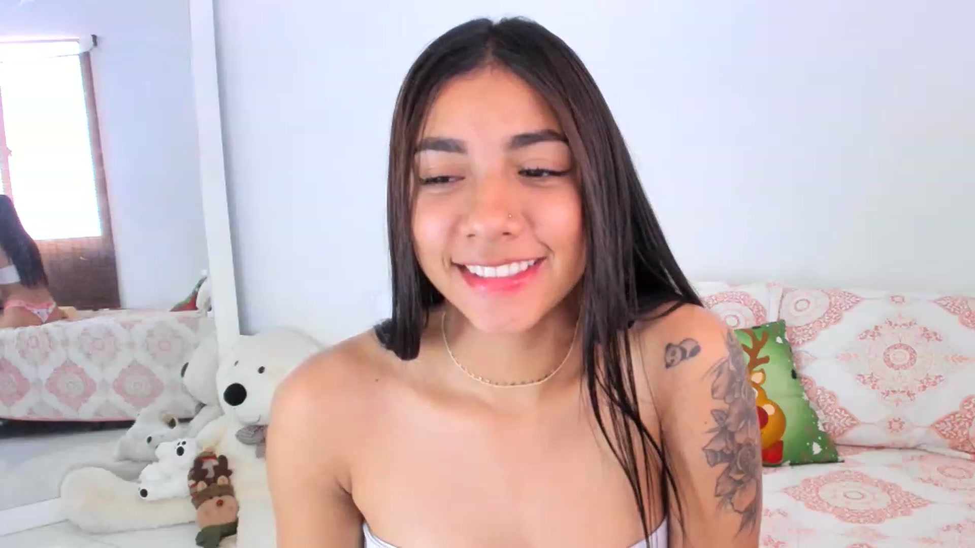 Gallery image thumbnail from Danna___'s myfreecams stream on, 12/21/2022, 20:35 image 16 of 20
