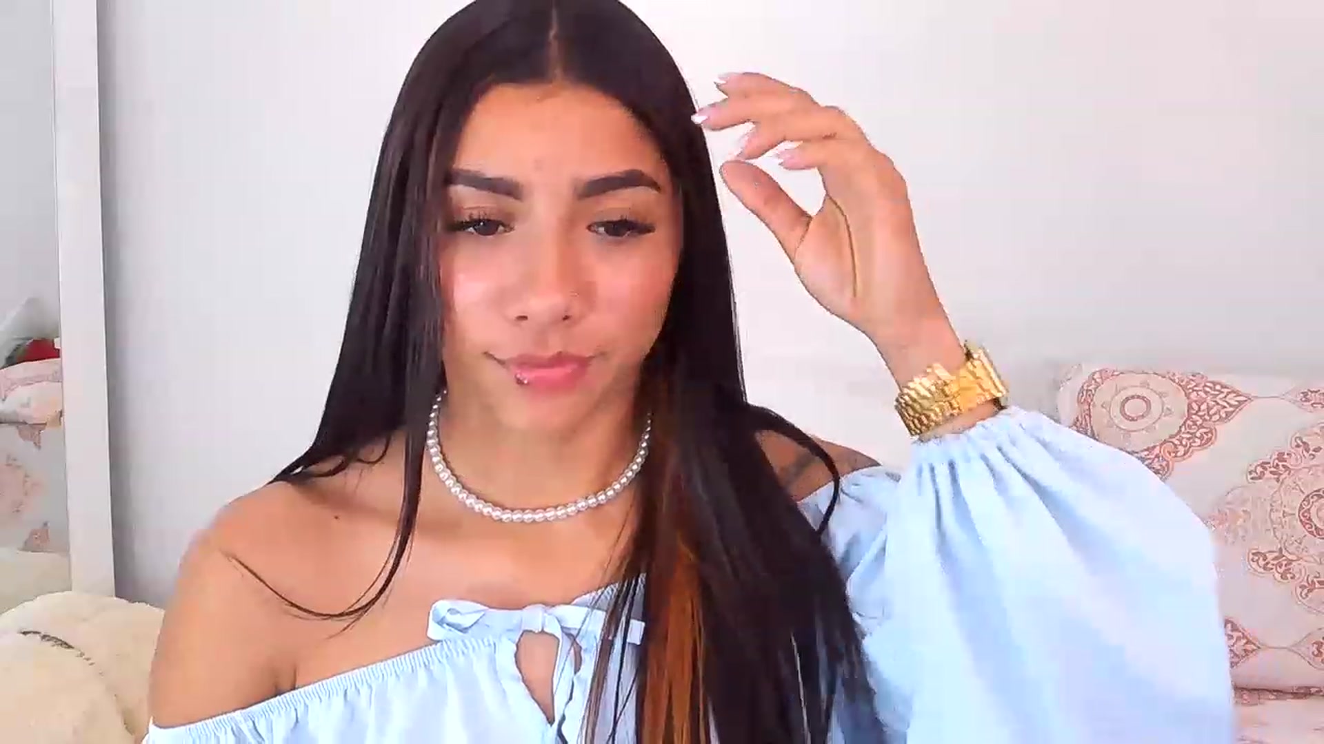 Gallery image thumbnail from Danna___'s myfreecams stream on, 12/26/2022, 18:22 image 14 of 20