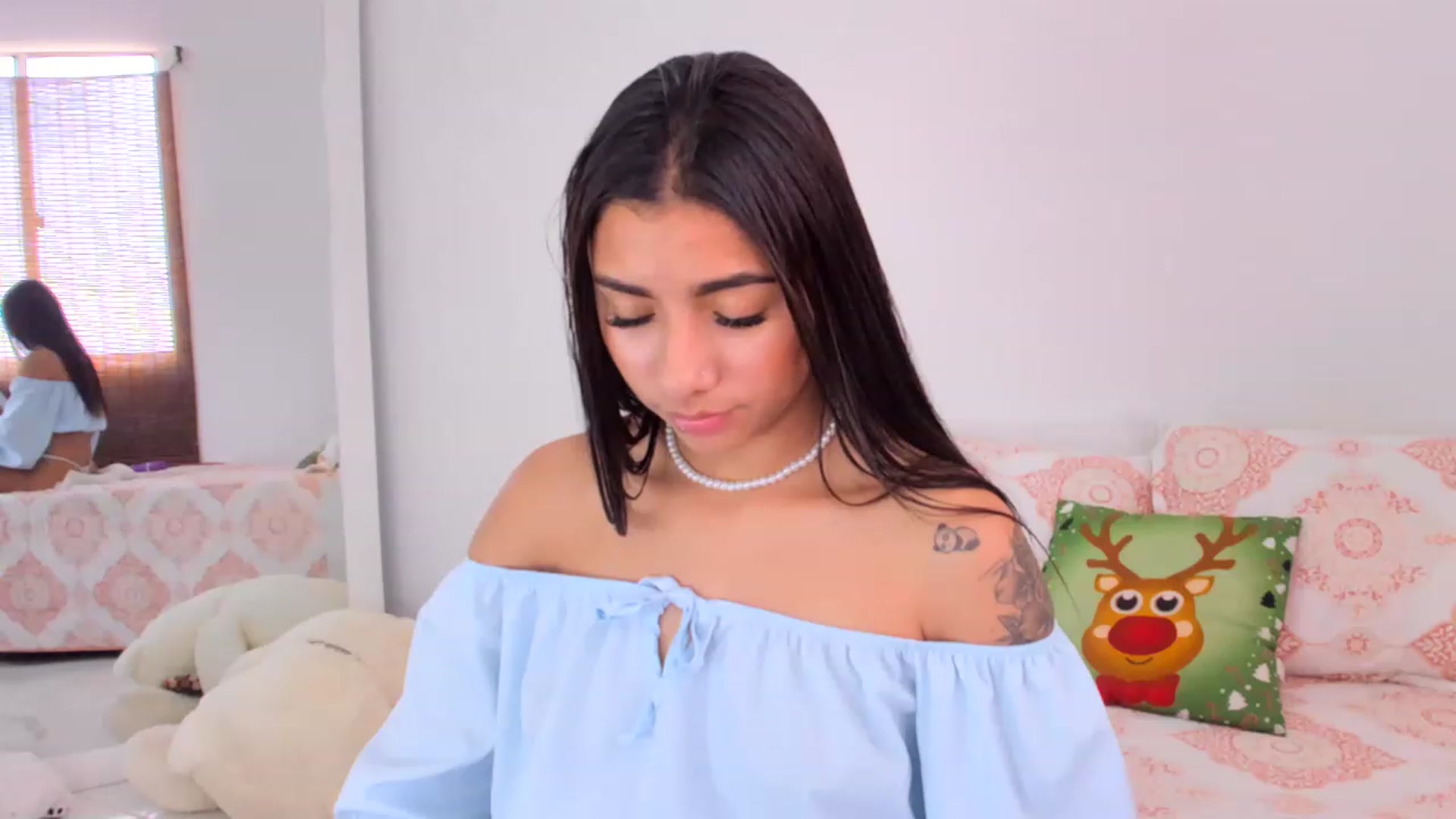 Gallery image thumbnail from Danna___'s myfreecams stream on, 12/26/2022, 18:50 image 14 of 20