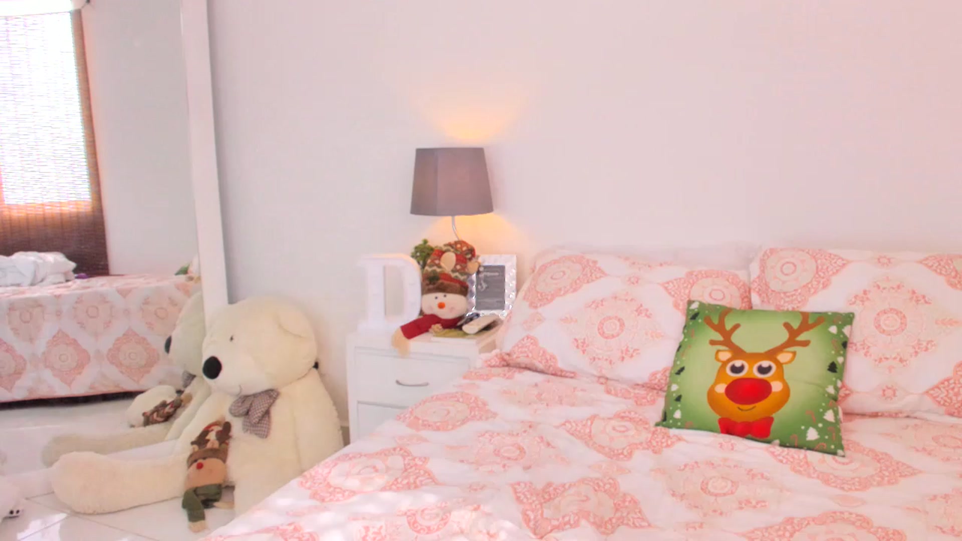 Gallery image thumbnail from Danna___'s myfreecams stream on, 12/26/2022, 19:46 image 4 of 20